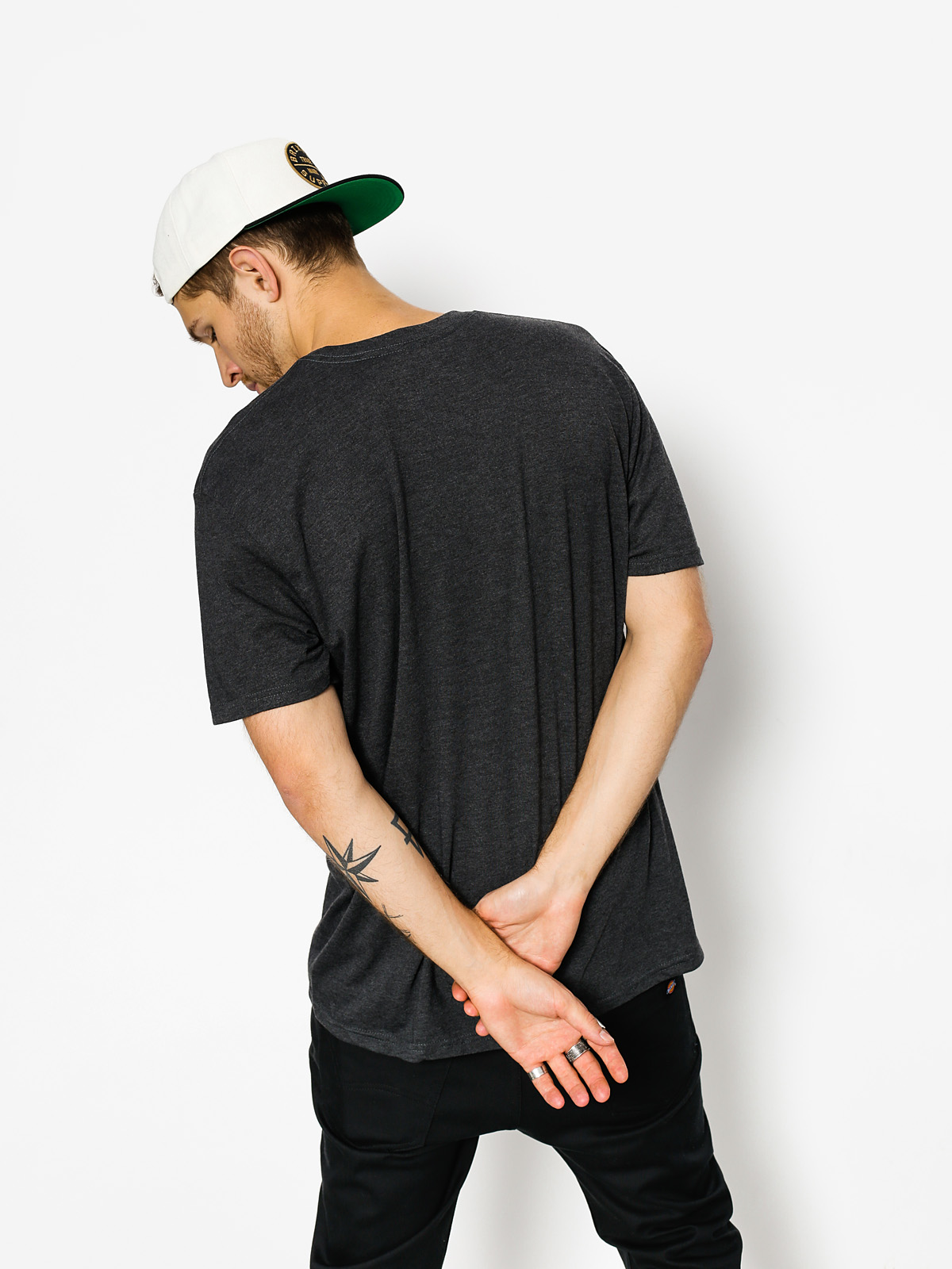 Primitive T-shirt Nuevo Pennant (black heather)