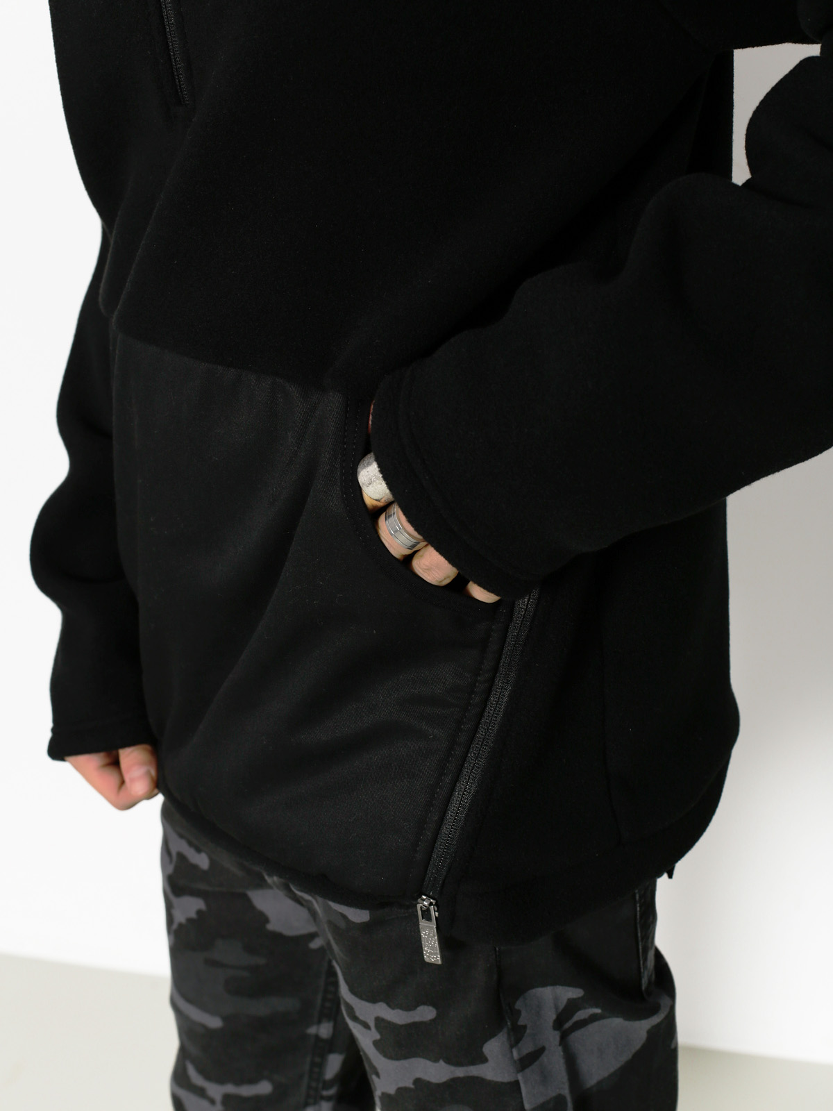 MassDnm Sweatshirt Play Off Zip (black)