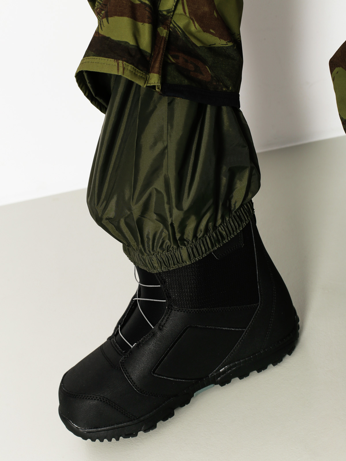 Mens Burton Snowboard pants Reserve Bib (brush camo)