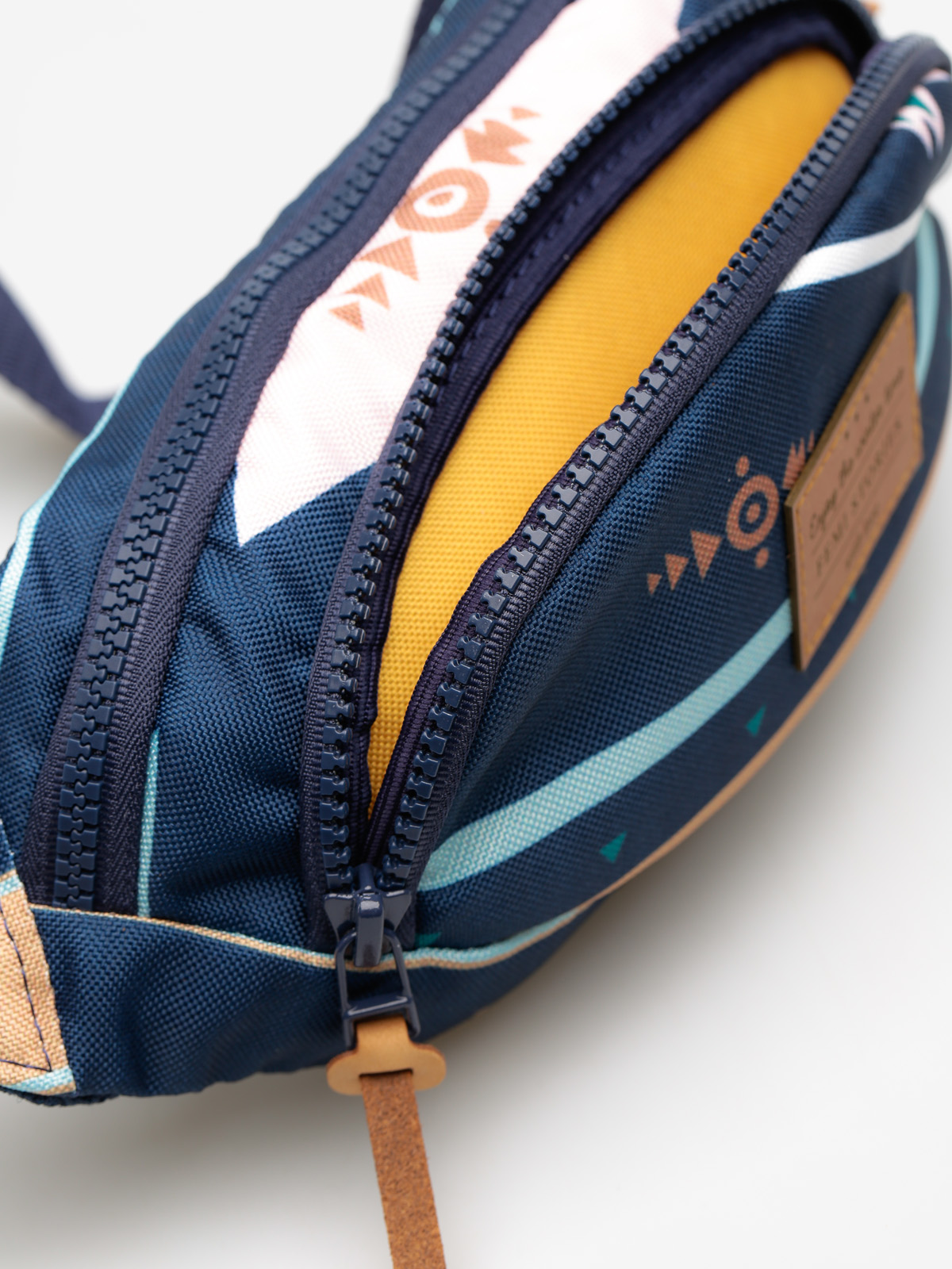 Femi Stories Bum bag Hanale Wmn (azt)