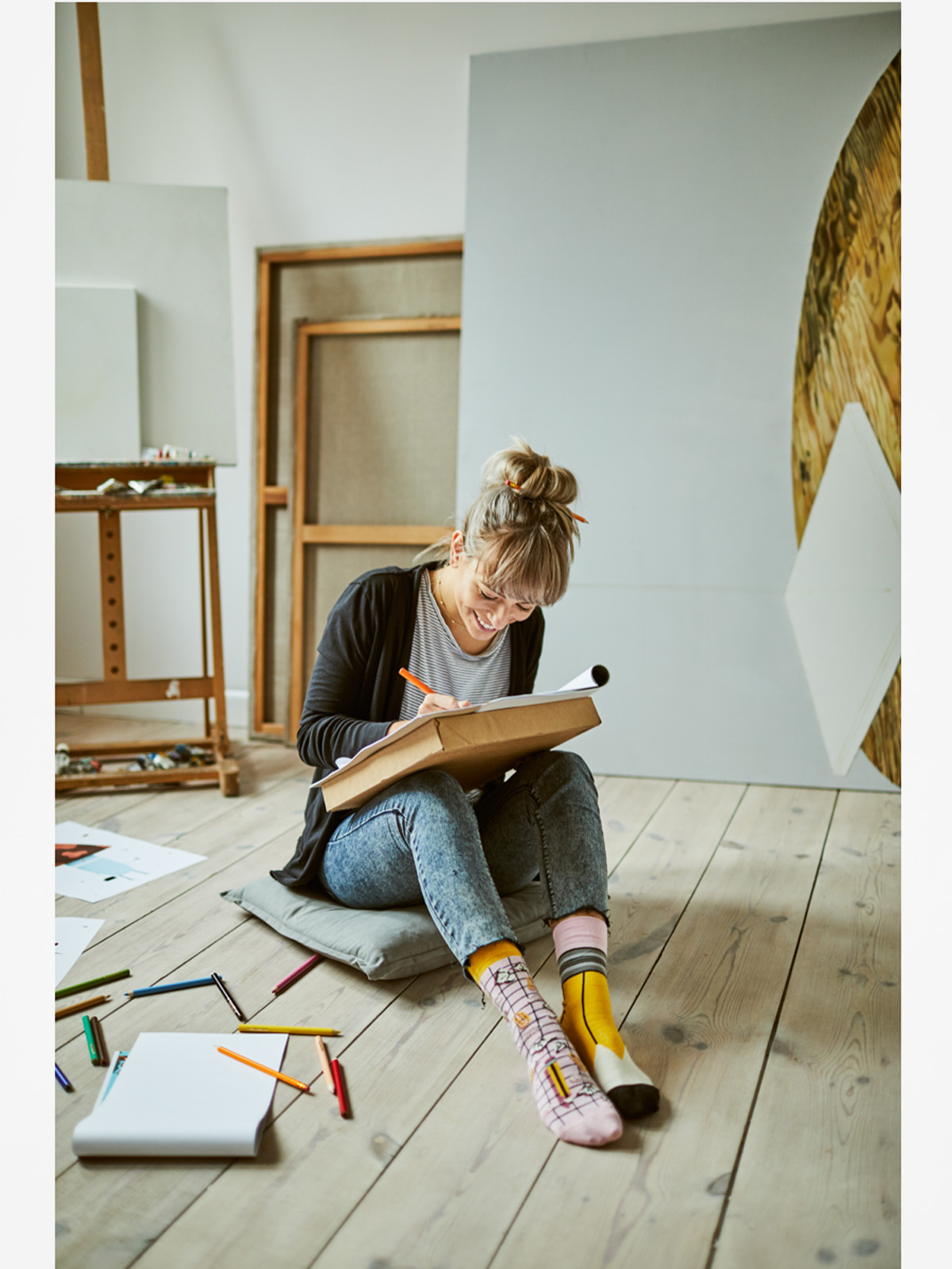 Many Mornings Socks Paperwork (yellow/pink)