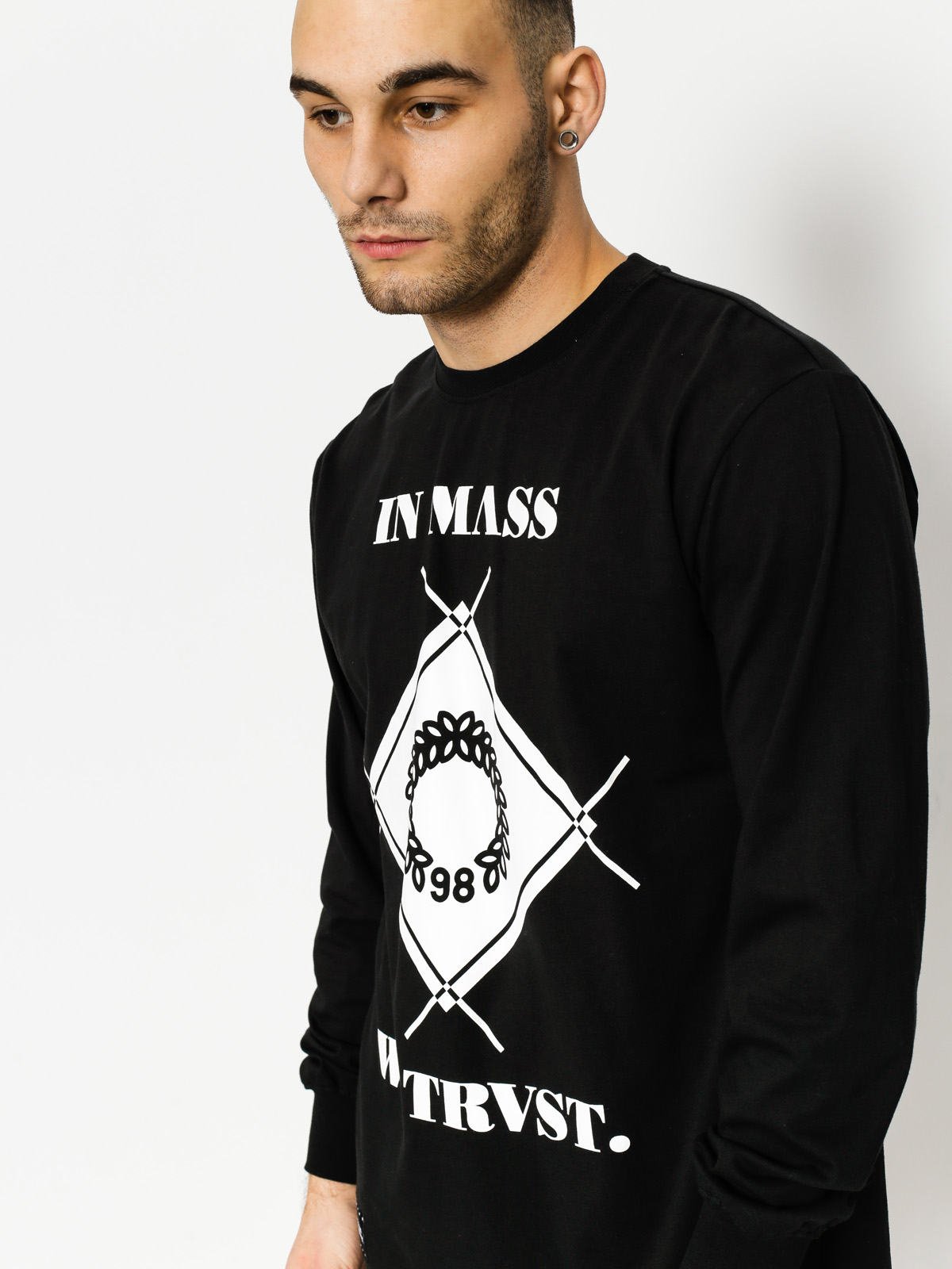MassDnm Longsleeve Boss (black)