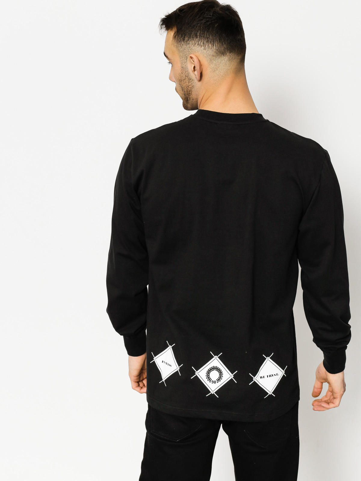 MassDnm Longsleeve Boss (black)