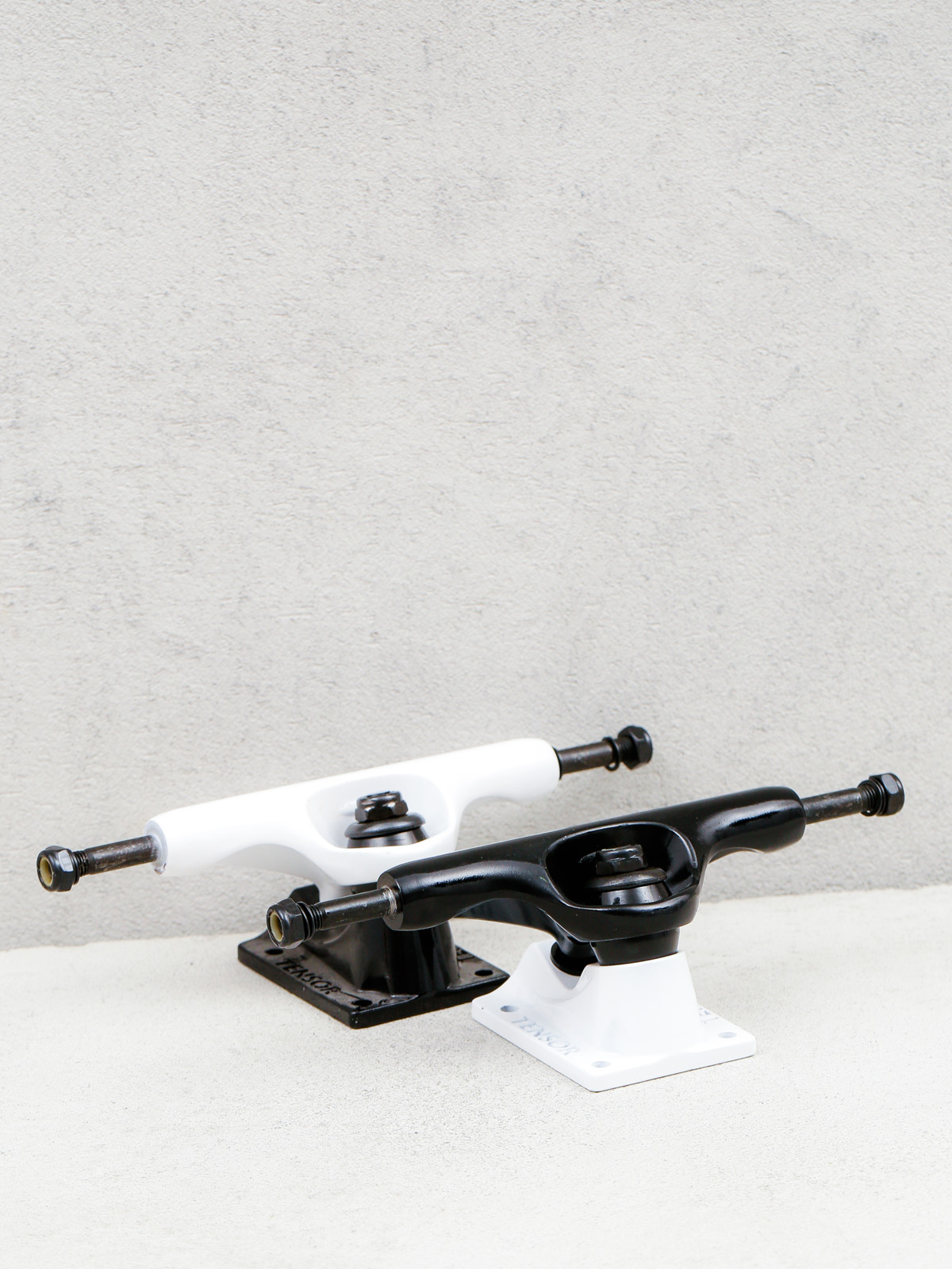 Tensor Trucks Switch Flick (white/black)