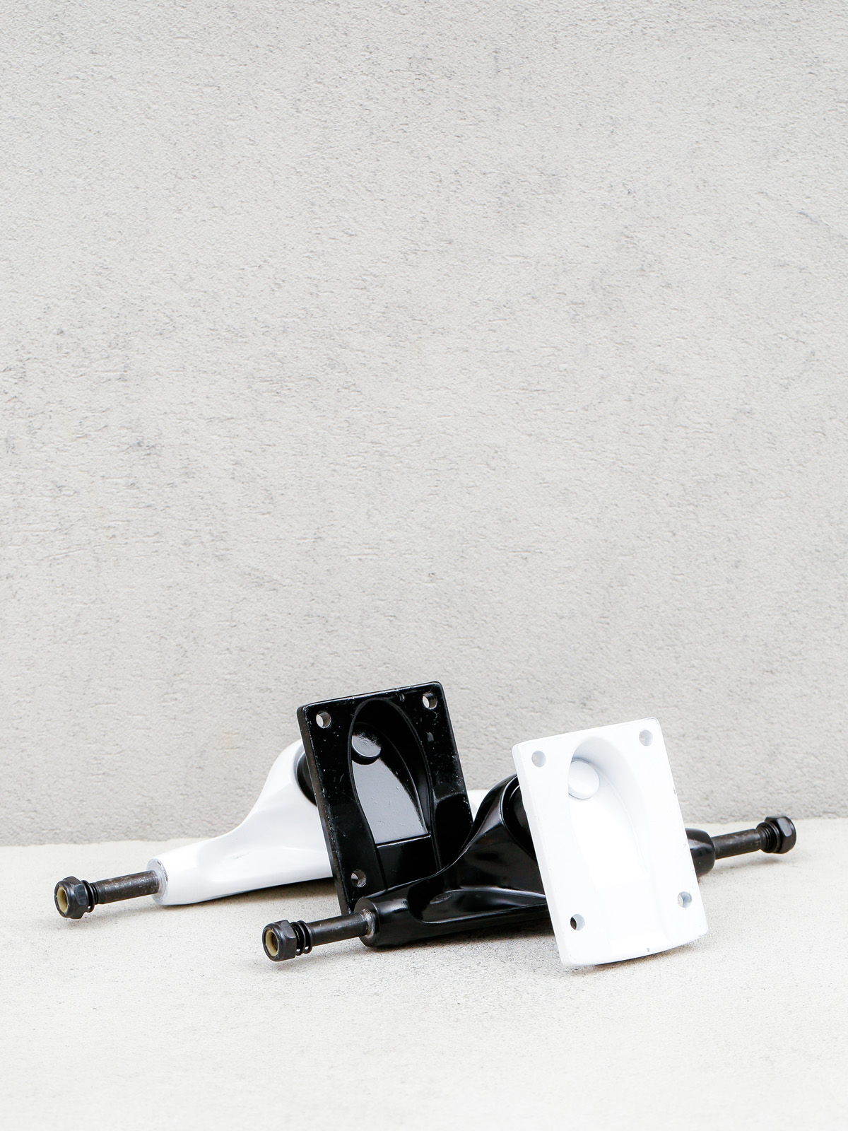 Tensor Trucks Switch Flick (white/black)