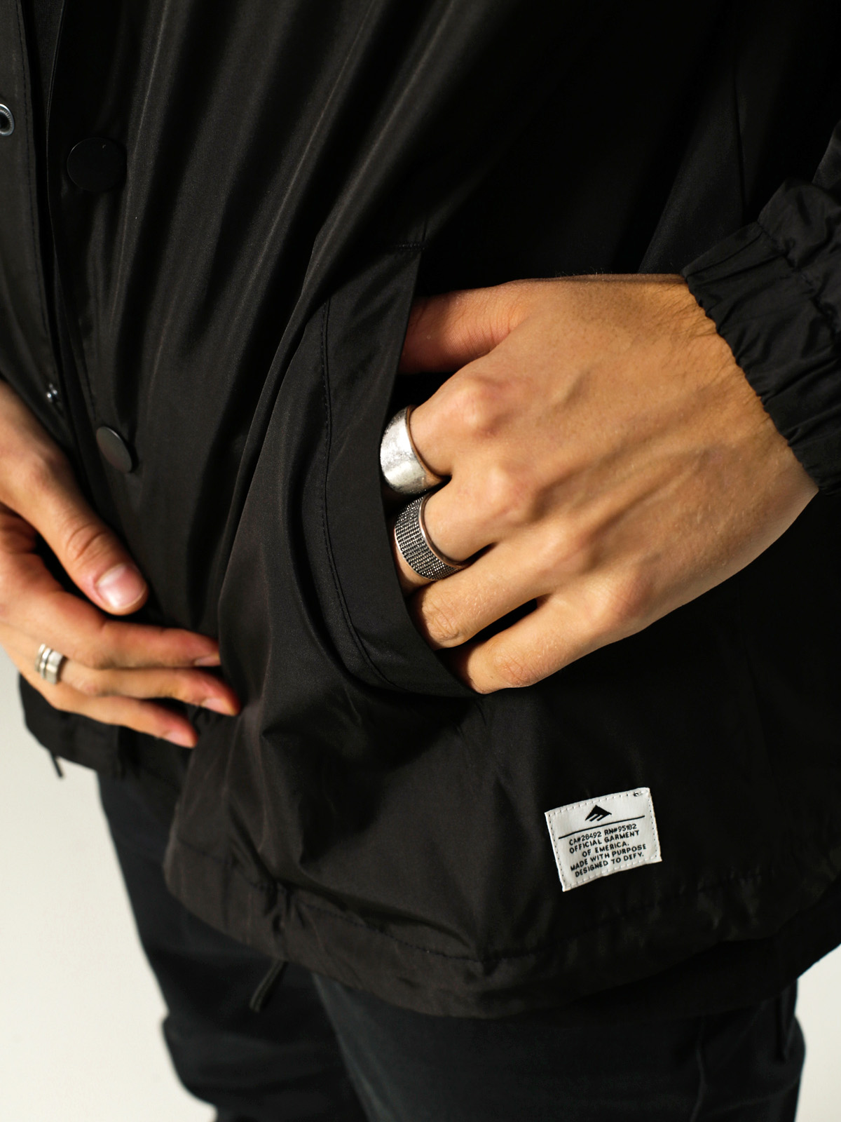 Emerica Jacket Darkness Sriracha - black (black)