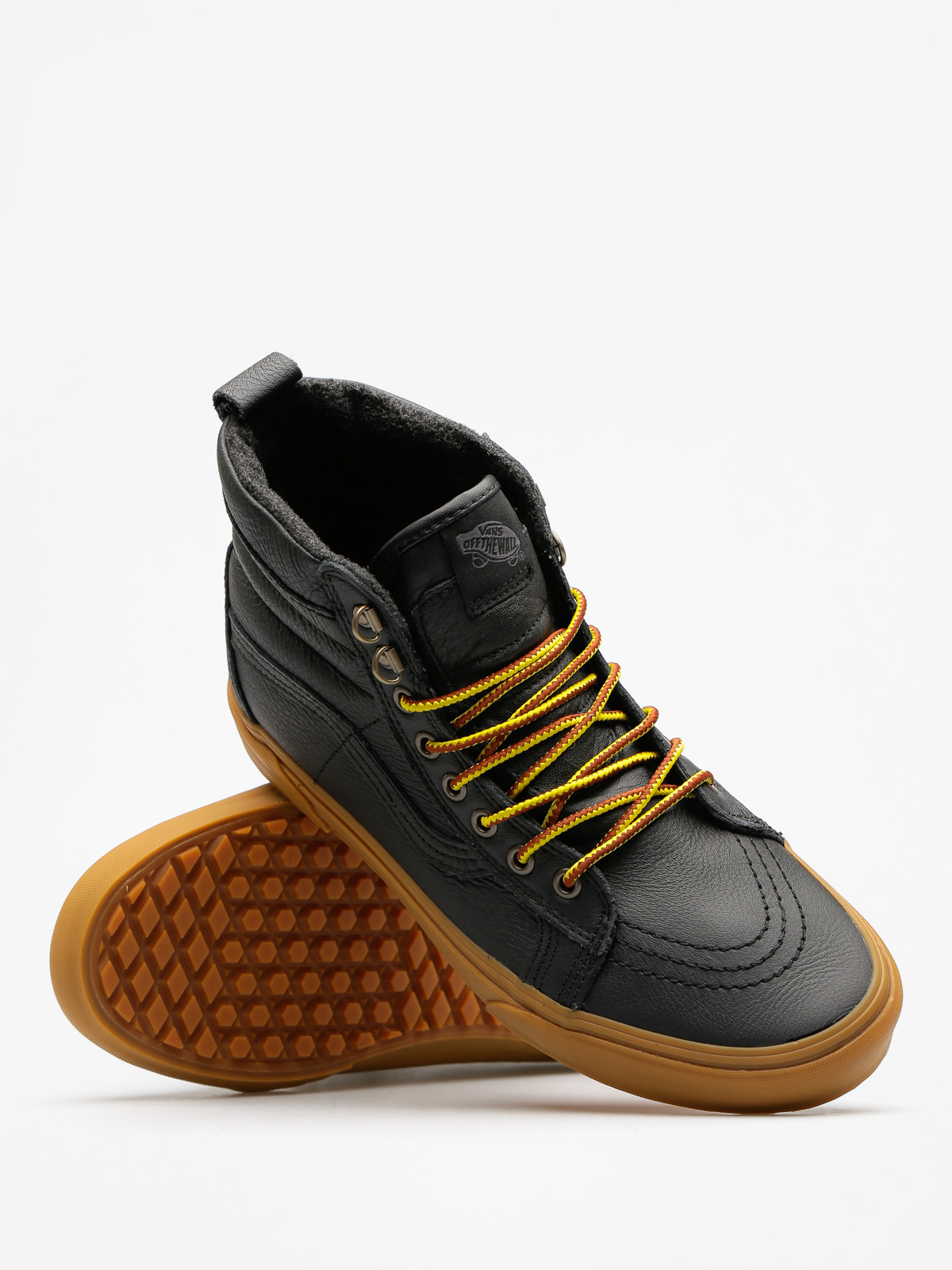 vans black leather mte
