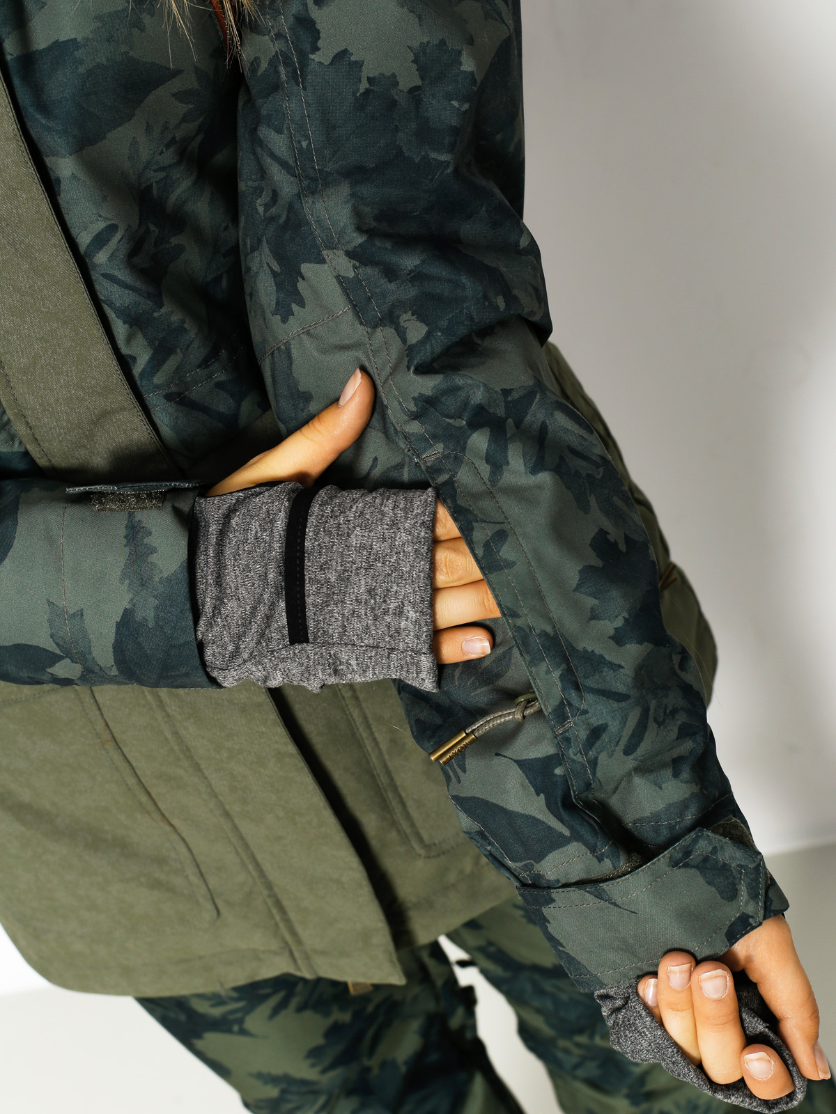 Womens Roxy Snowboard jacket Tribe (sylvan forest)