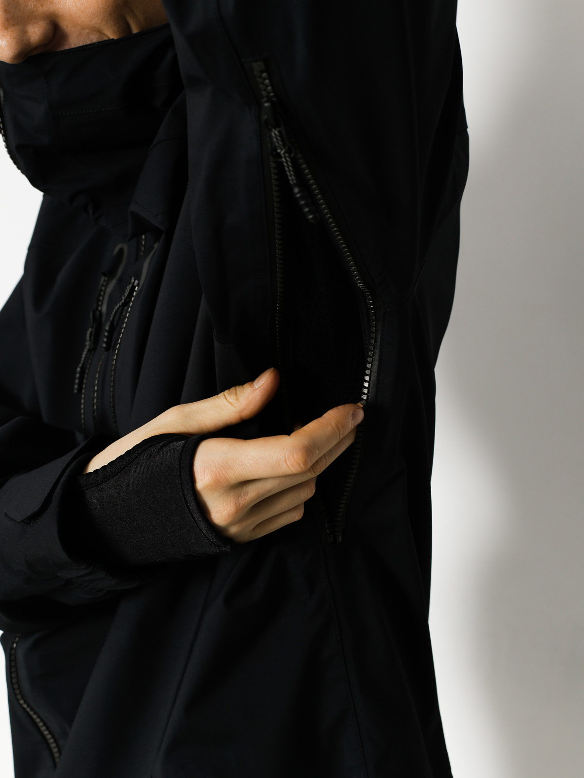 Mens Volcom Snowboard jacket Td2 Gore Tex (blk)