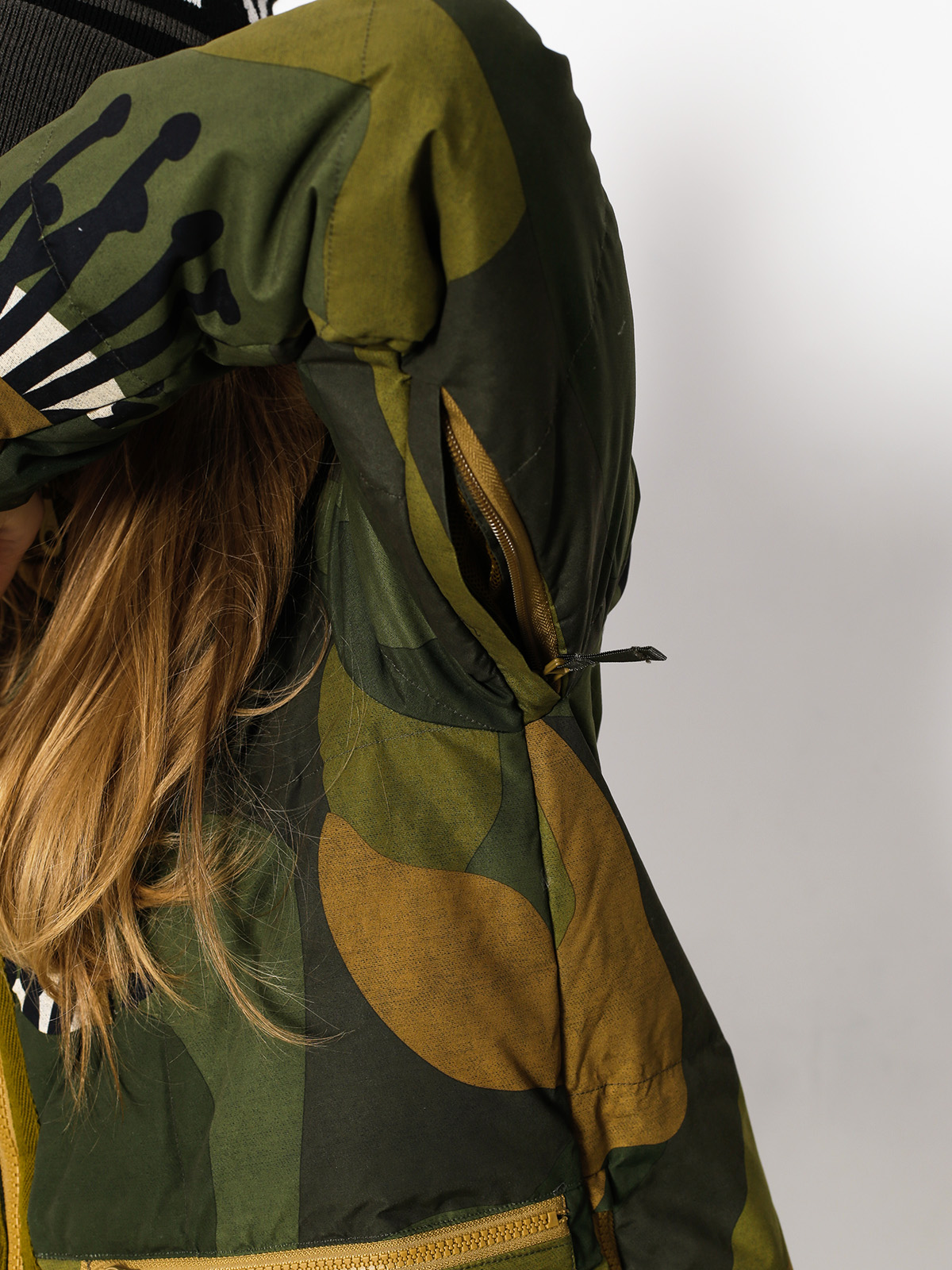 Womens Burton Snowboard jacket King Pine (forest poppyfield)