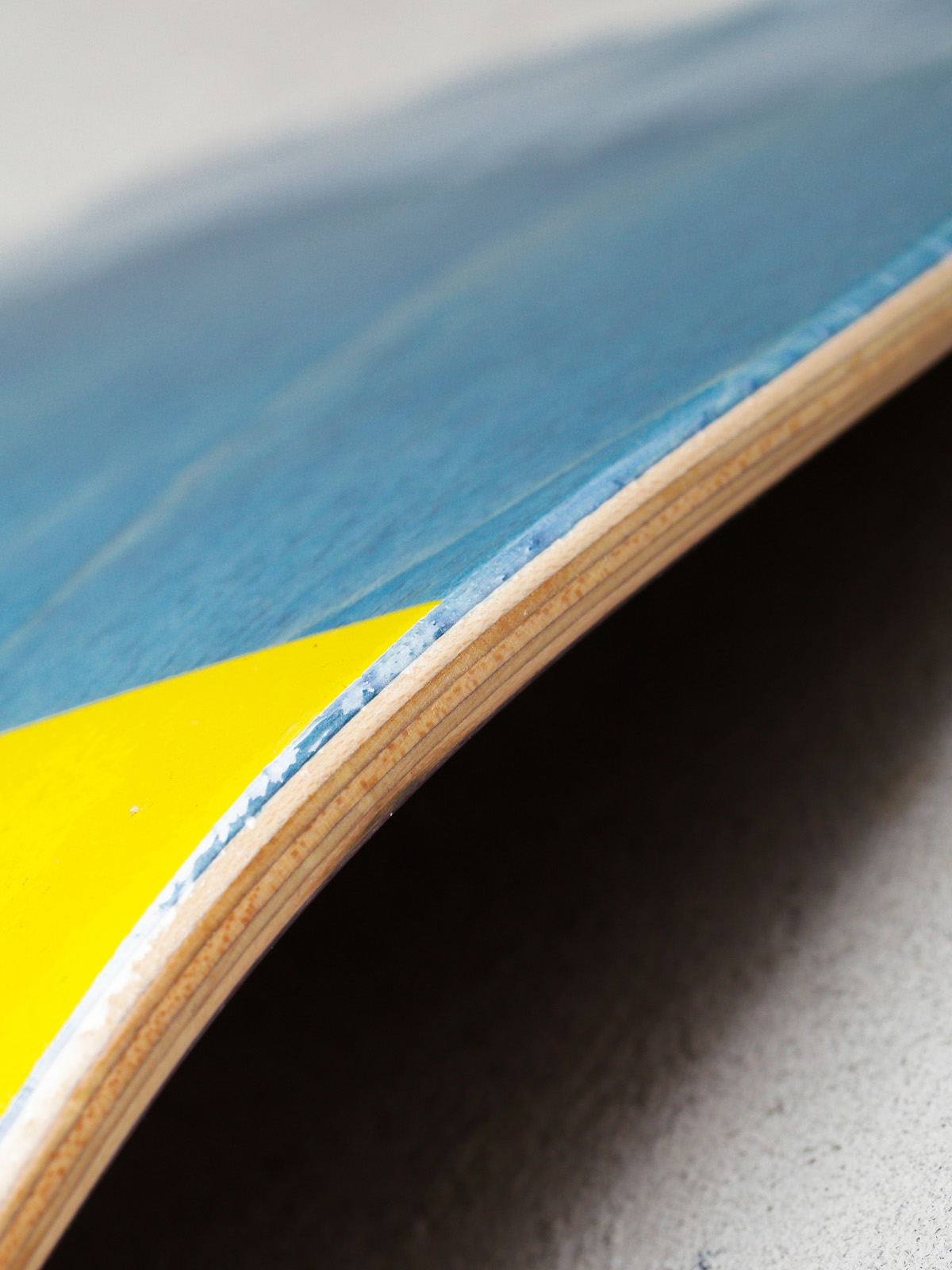 Primitive Deck Rodriguez Pin Up (domino girl/yellow/red)