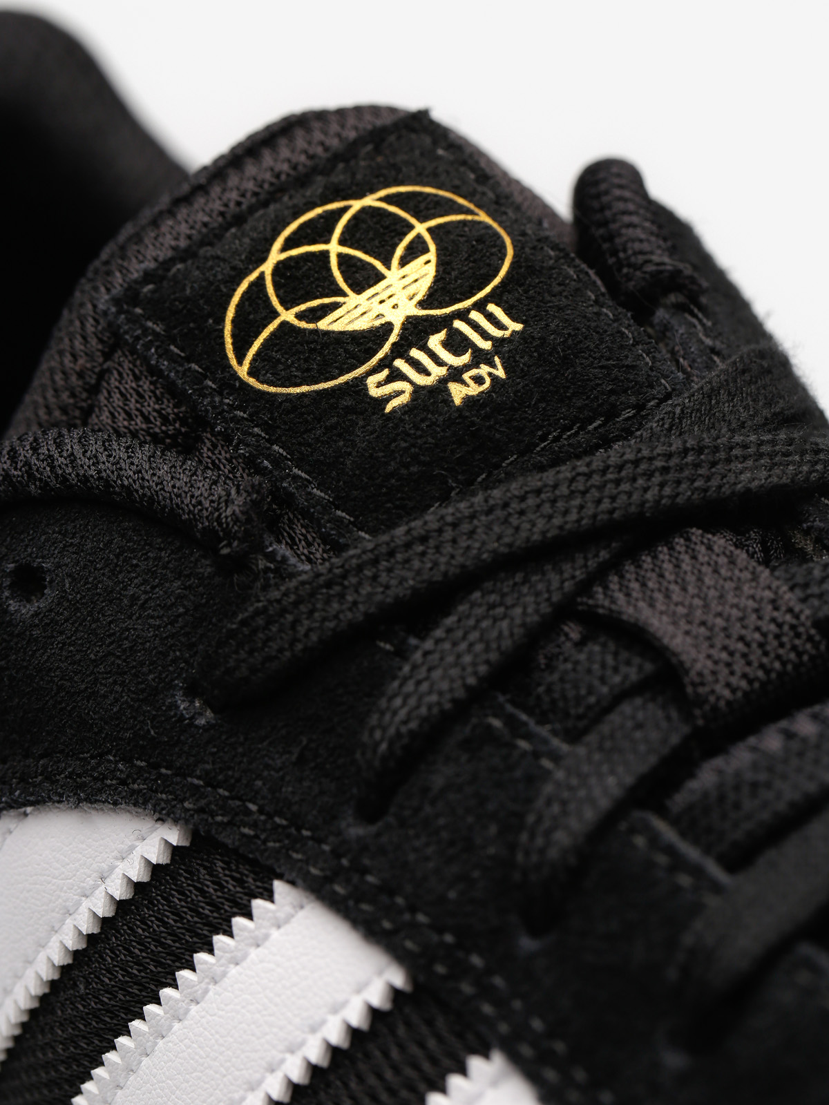 adidas Shoes Suciu Adv II (cblack/ftwwht/gum5)