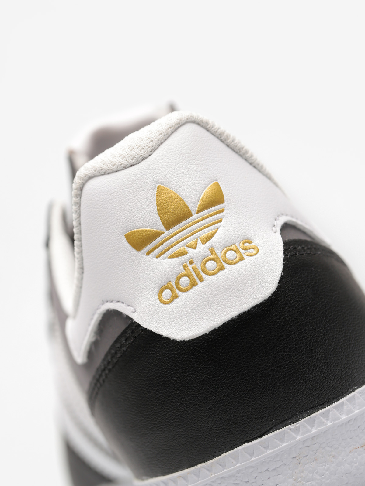 adidas Shoes Leonero (cblack/ftwwht/grefiv)