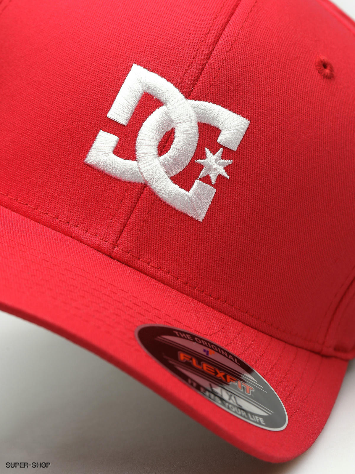 dc red hat