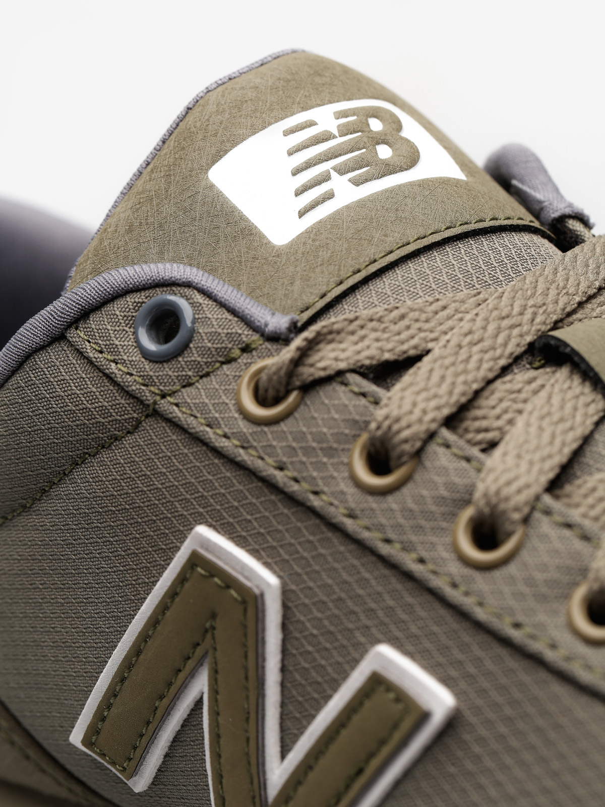 New Balance Shoes 501 (olive)