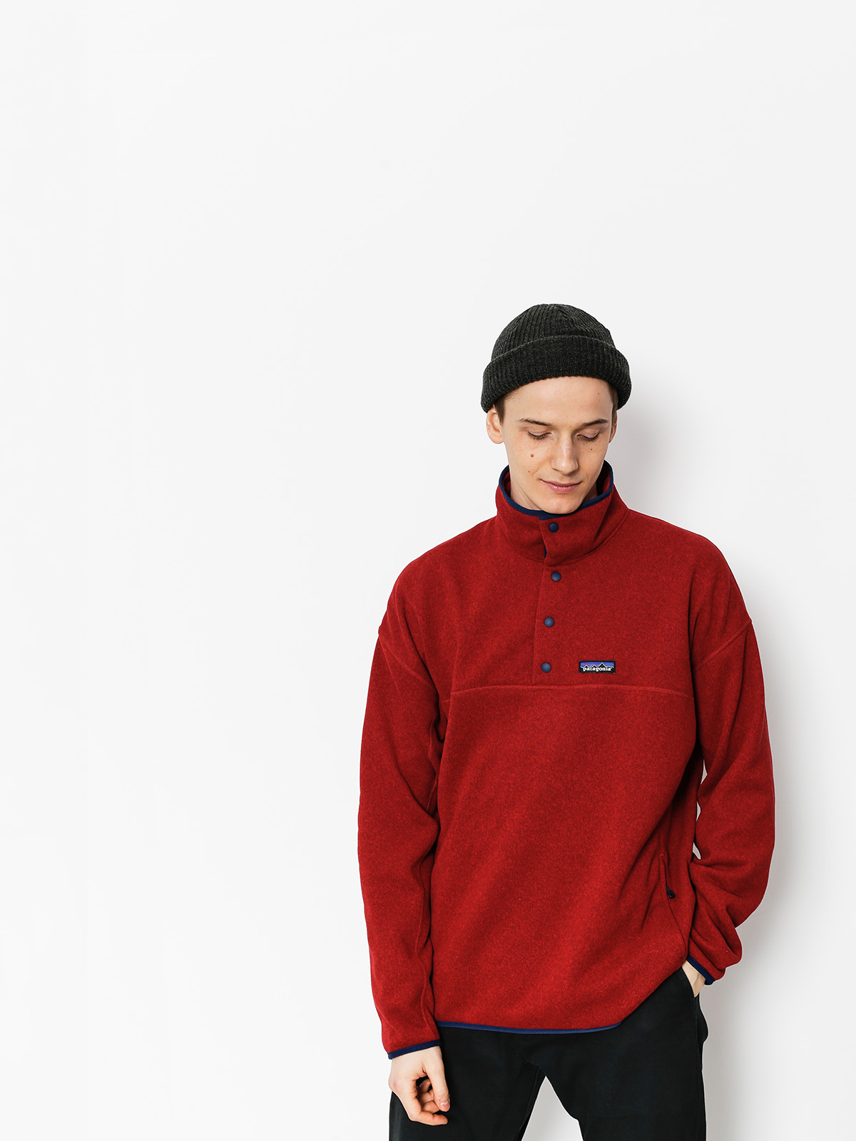 red patagonia sweatshirt