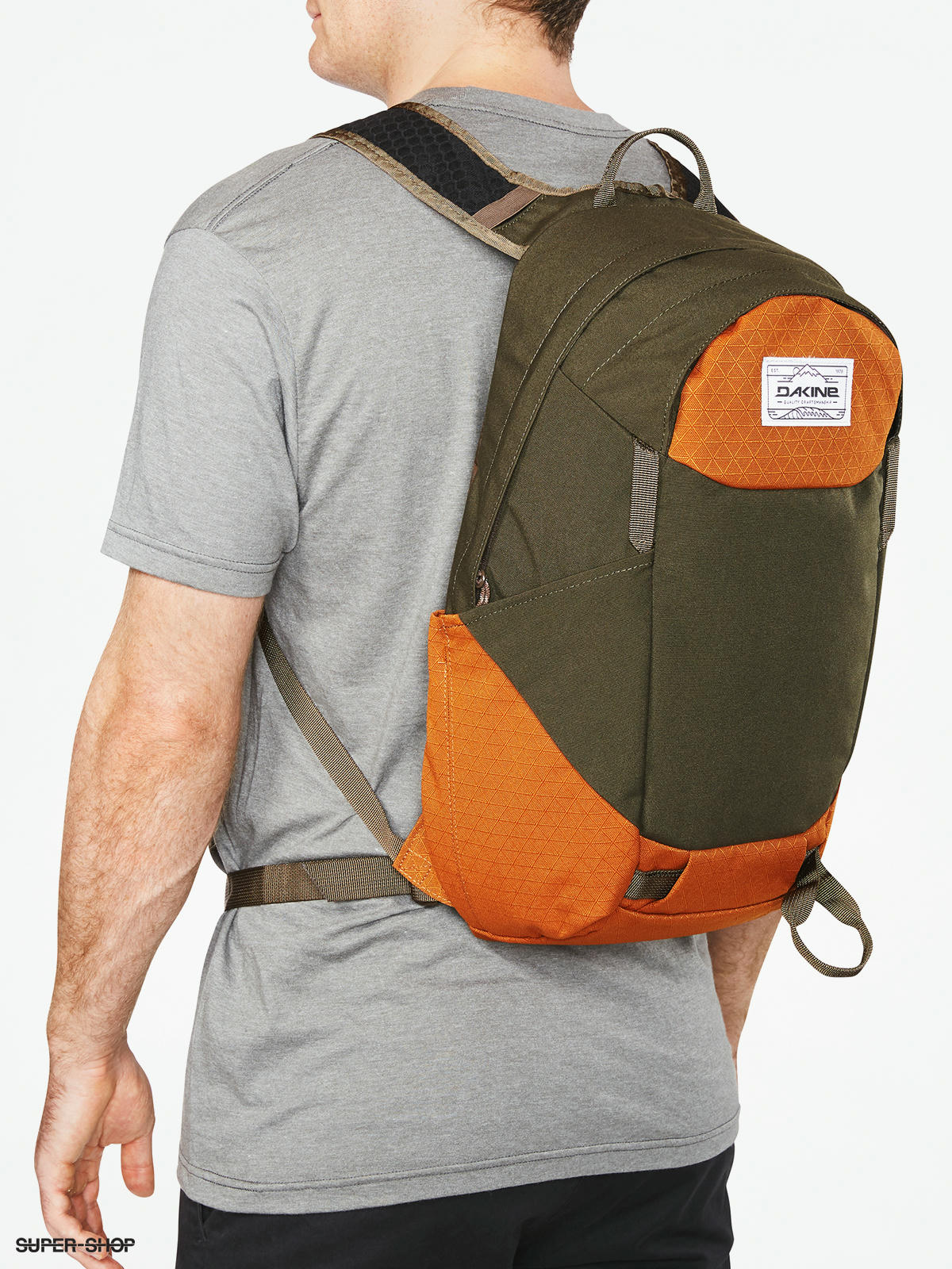 canyon 16l backpack