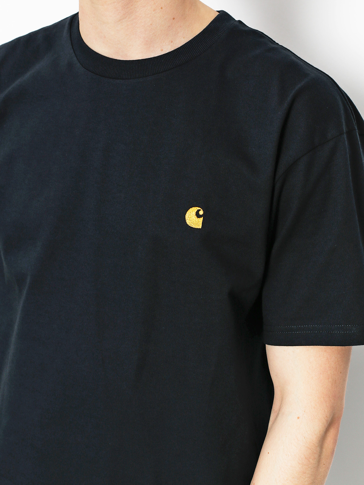 Carhartt T-shirt Chase (dark navy/gold)