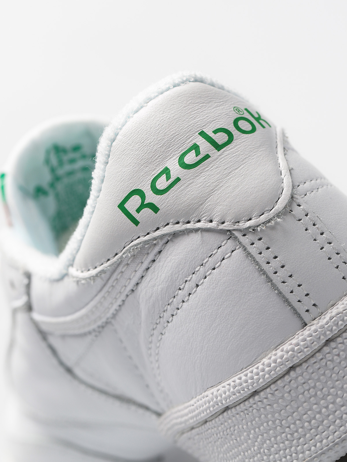 Reebok Shoes Club C 85 Archive Wmn (white/glen green/red)
