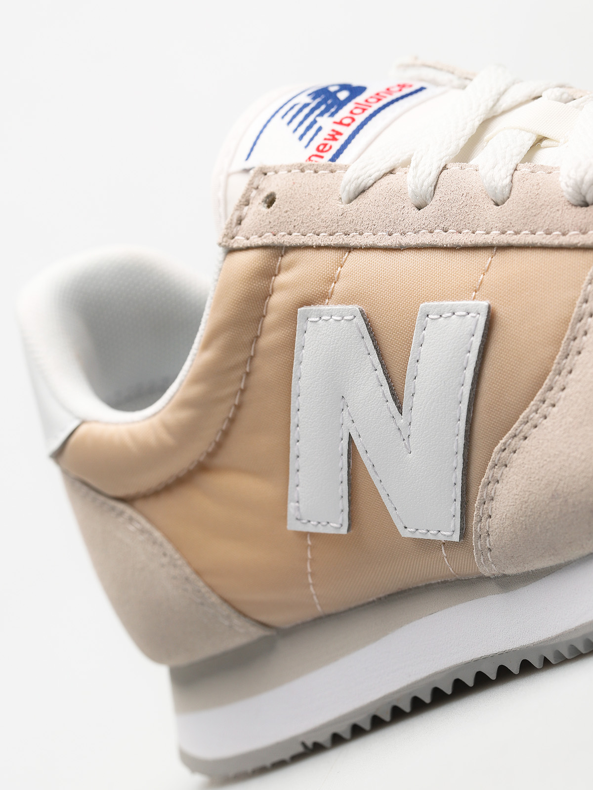 New Balance Shoes 220 (moonbeam)