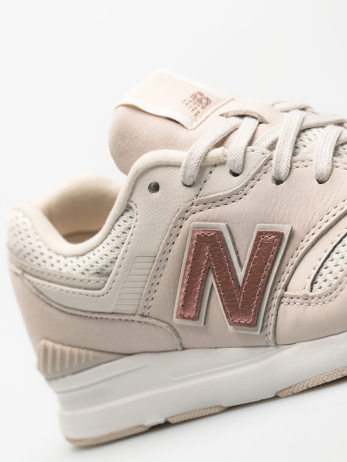 New Balance Shoes 697 Wmn moonbeam