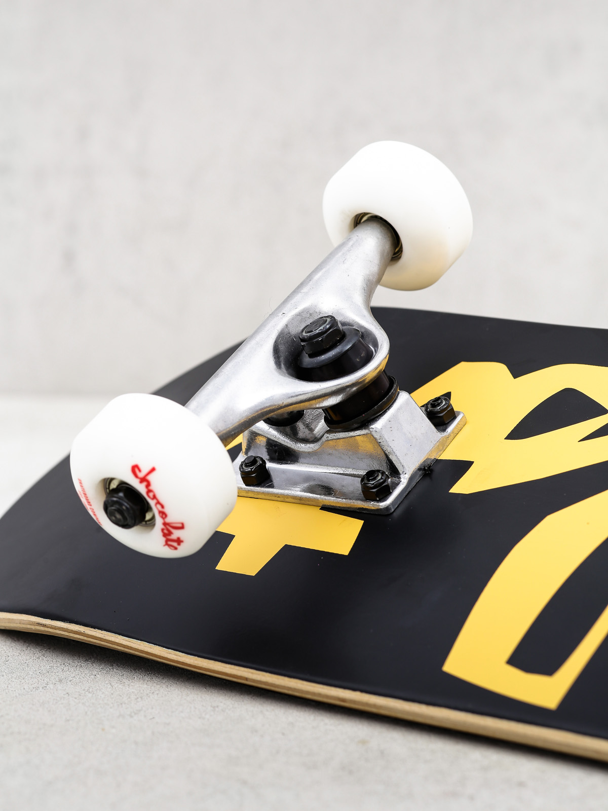 Chocolate Skateboard Perez Orig Chunk (black/gold)
