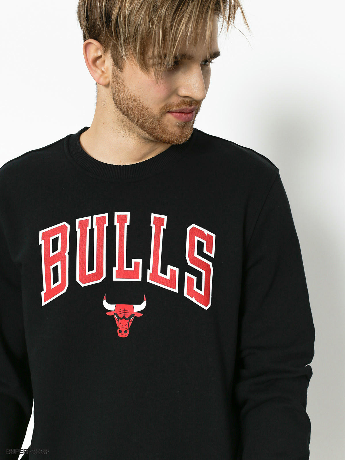 Chicago Bulls Sweatshirt Mens Small Black Crew Neck Hanes Comfort