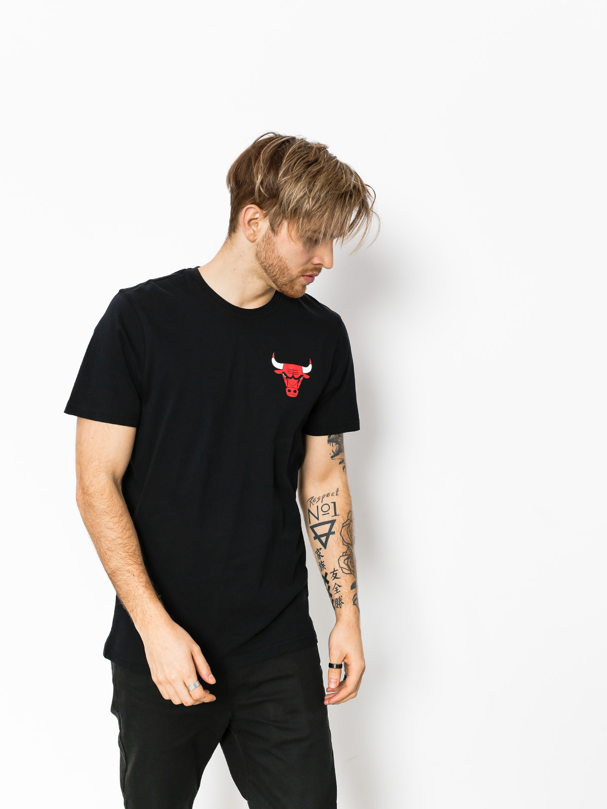 chicago bulls black t shirt