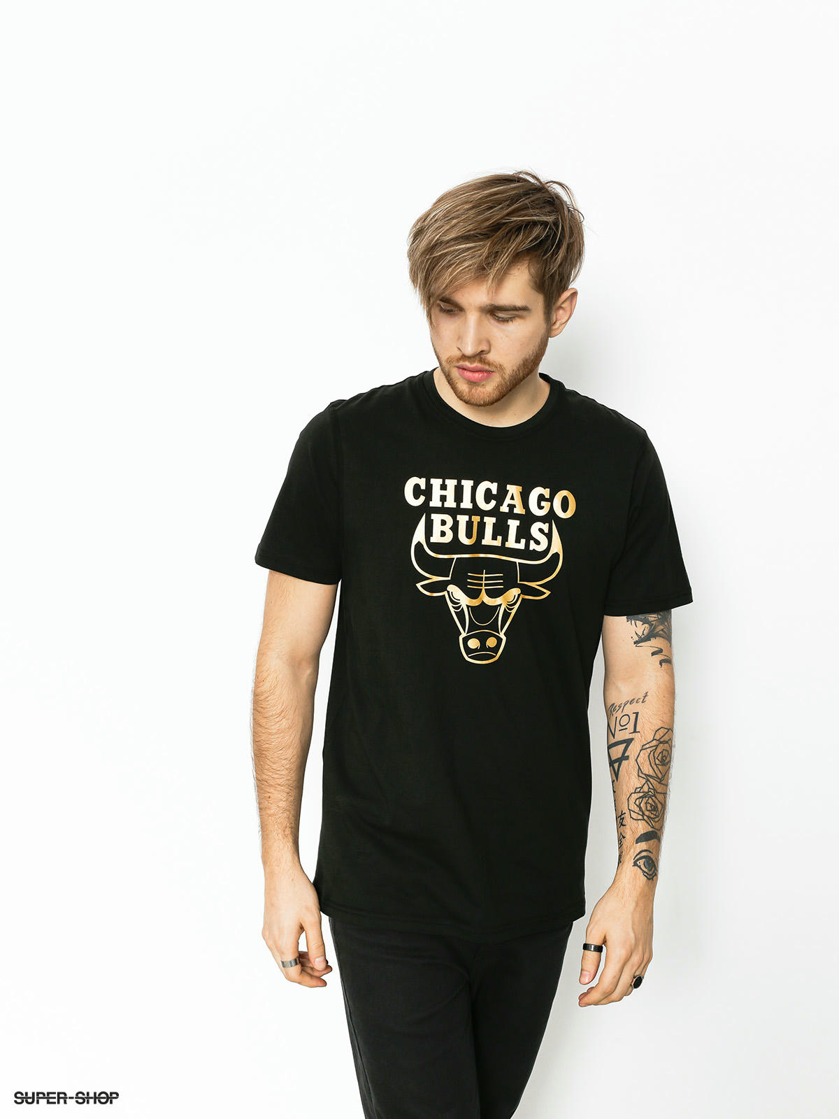 chicago bulls black t shirt