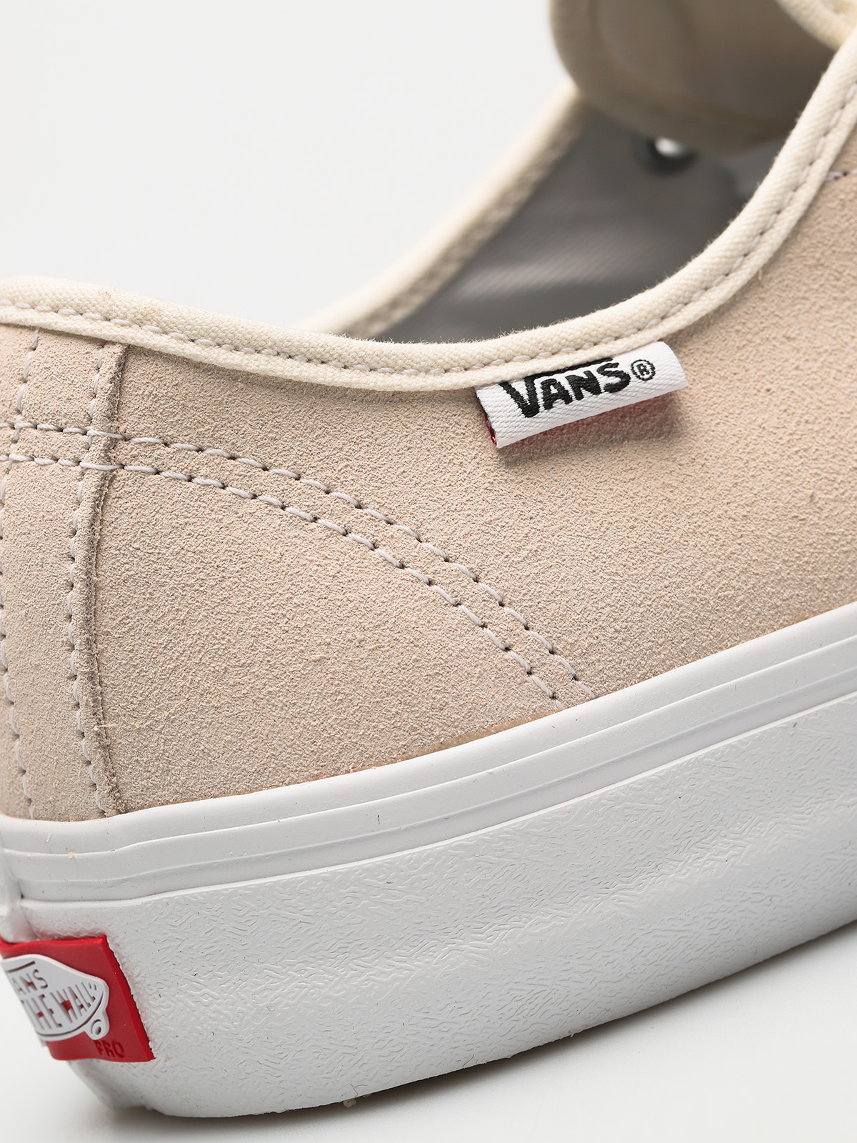 Vans Shoes Av Classic Pro (rubber/white/white)