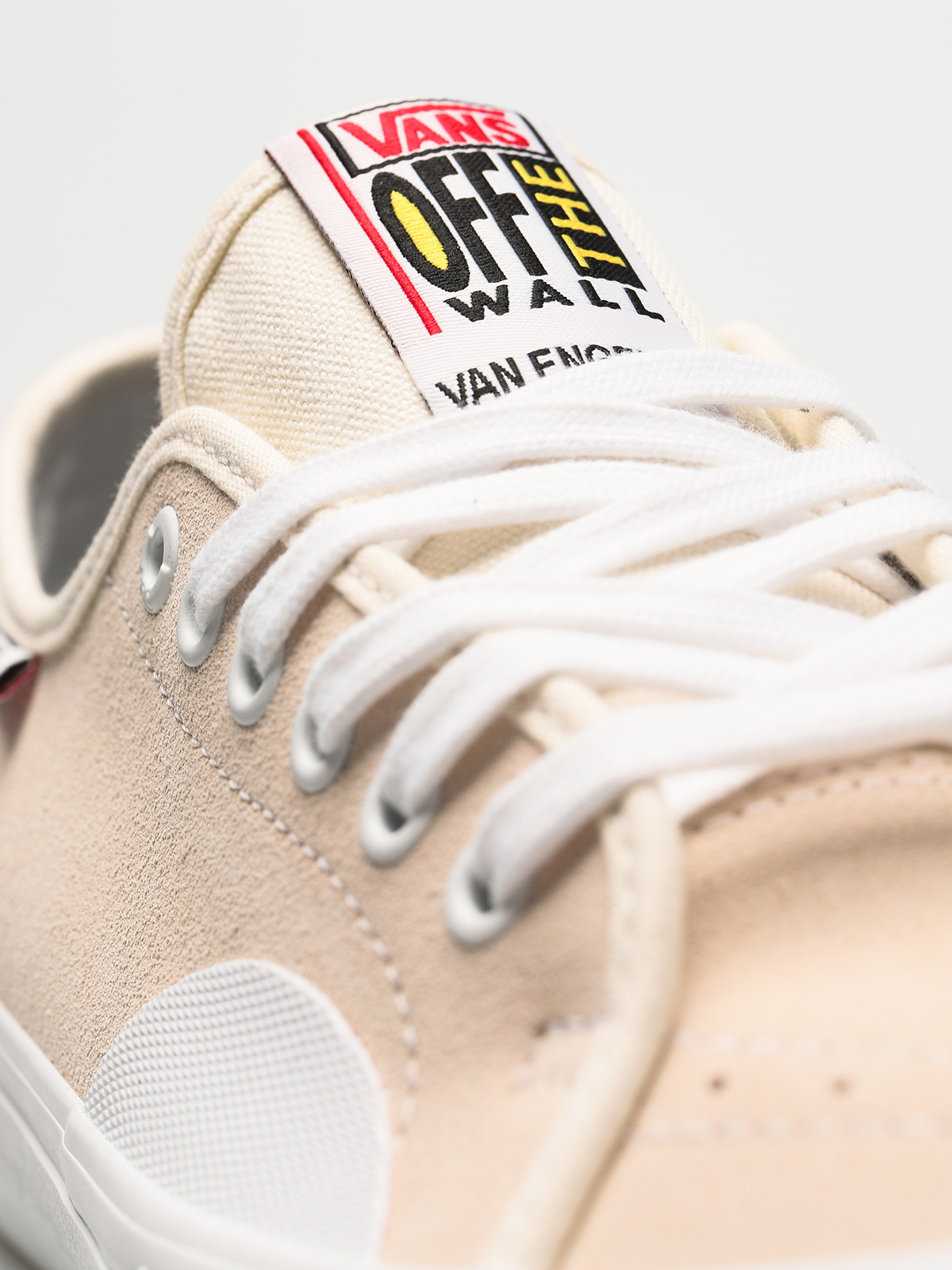 Vans Shoes Av Classic Pro (rubber/white/white)