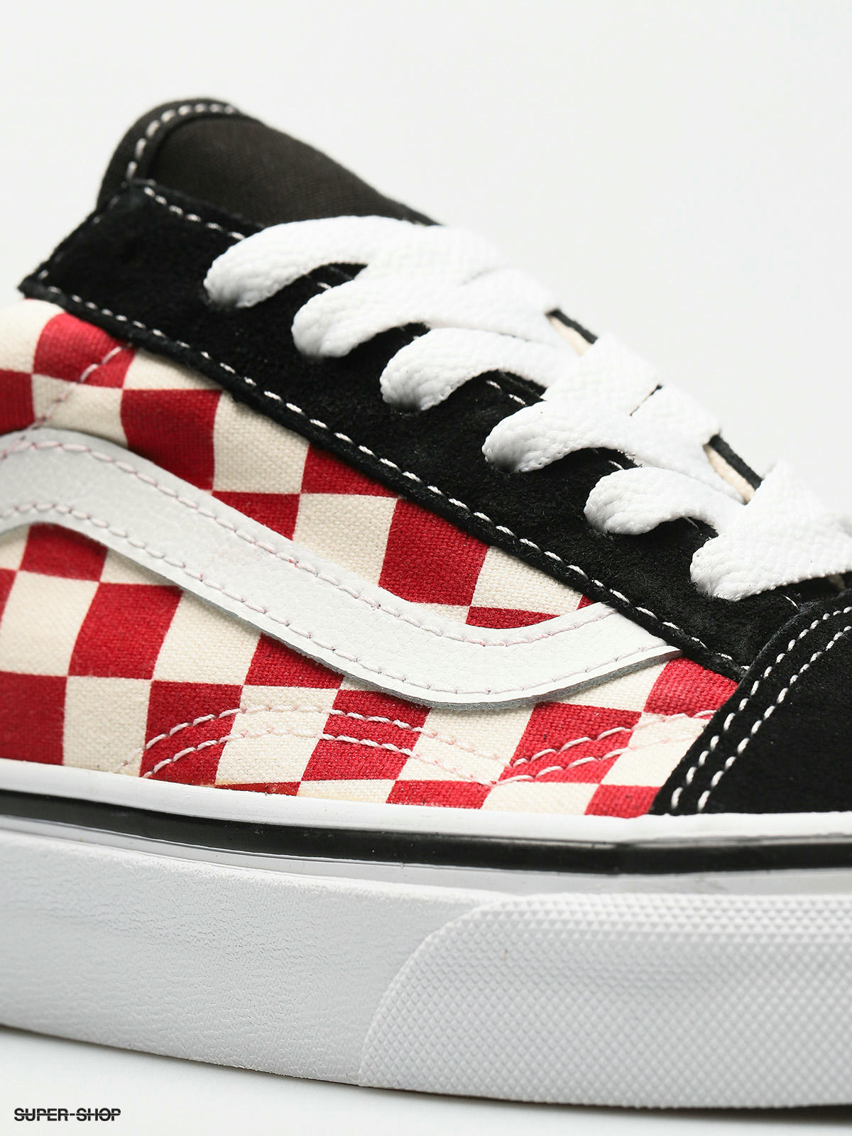 Red black checkerboard on sale vans