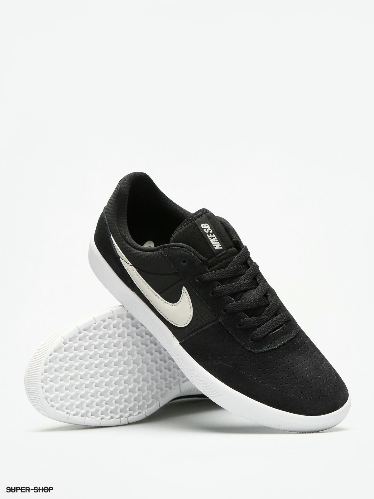 nike team classic black