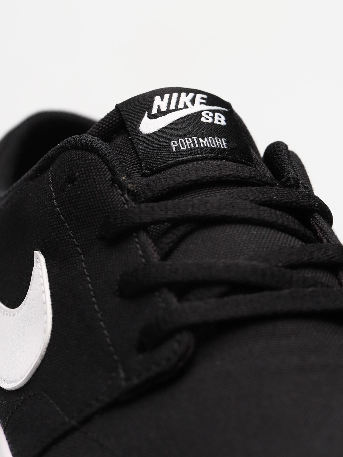 Nike SB Shoes Sb Solarsoft Portmore II Canvas (black/white)