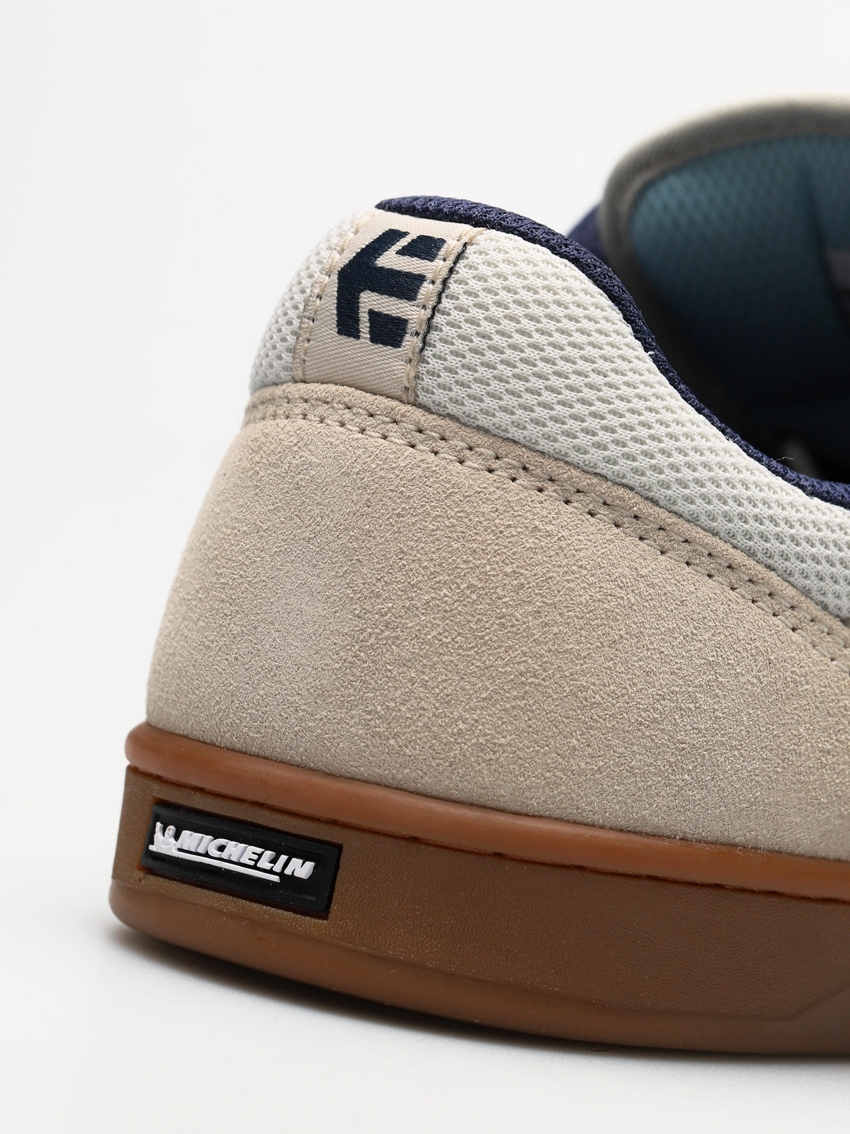 Etnies Shoes Marana X Happy Hour (white/gum)