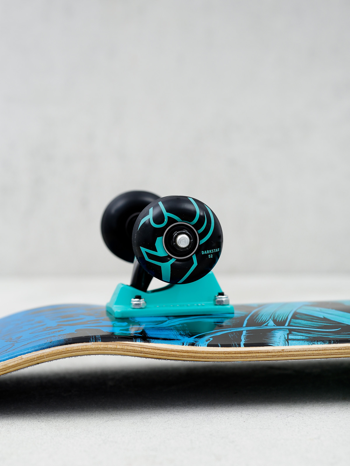 Darkstar Skateboard Helm (blue fade)