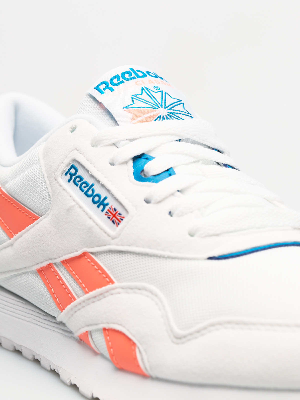 Pink and best sale blue reeboks