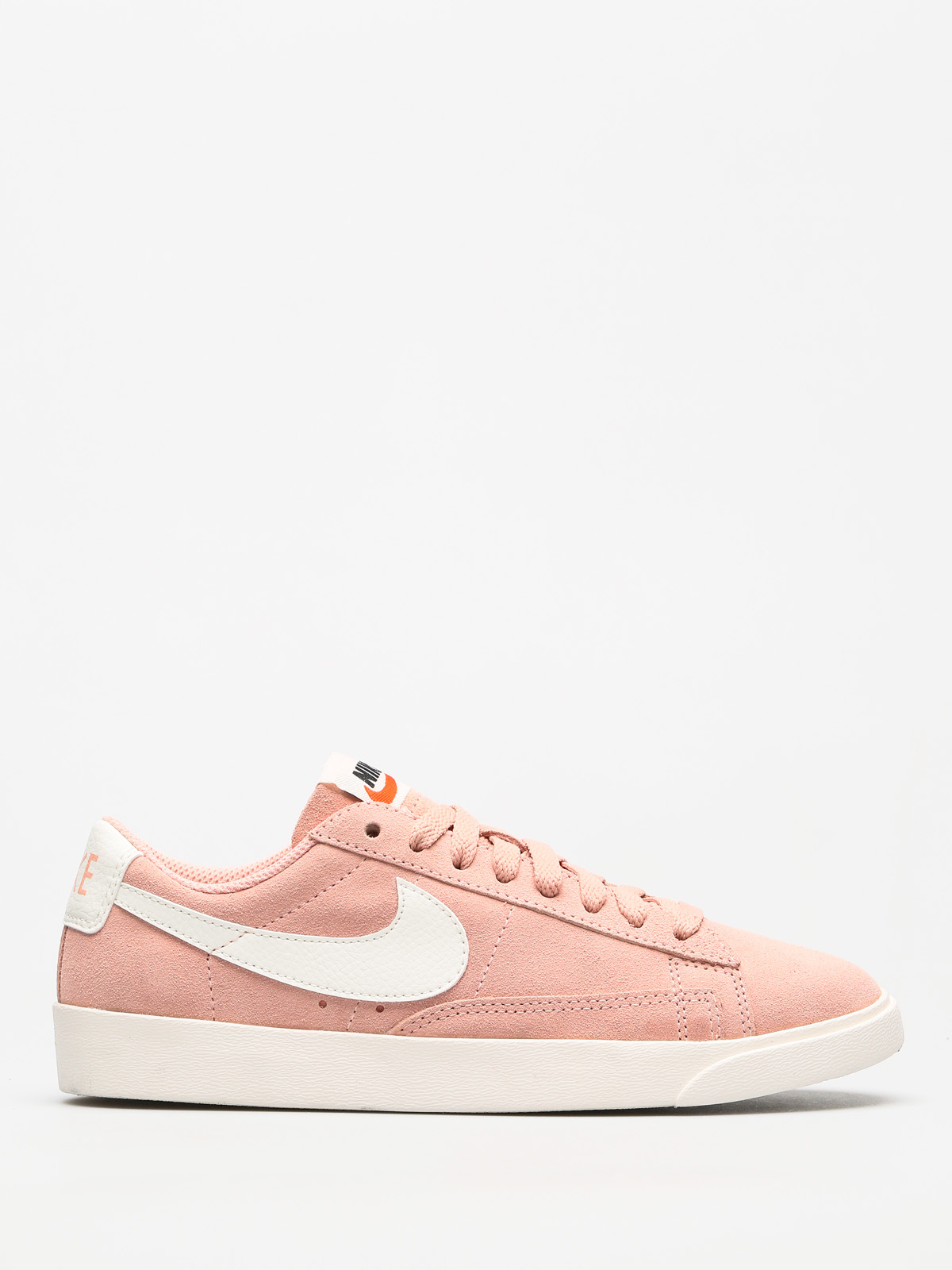 Nike Blazer Low Shoes Wmn (coral stardust/sail sail)