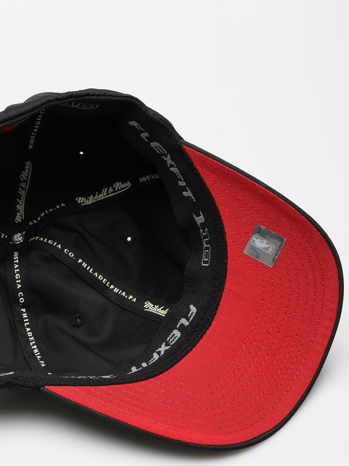 Mitchell & Ness Cap Light & Dry Miami Heat ZD (black)