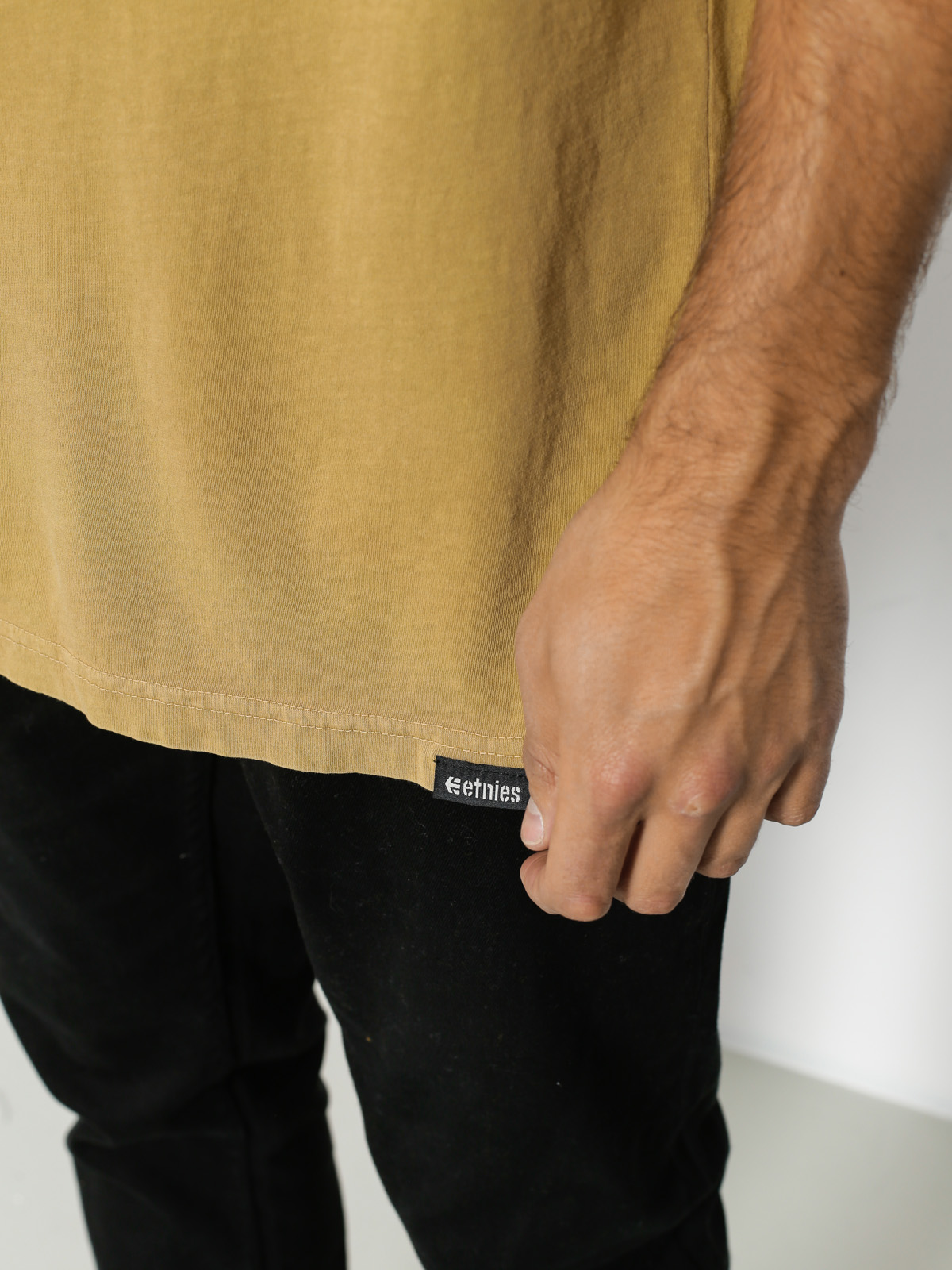 Etnies T-shirt Epic Peak (mustard)