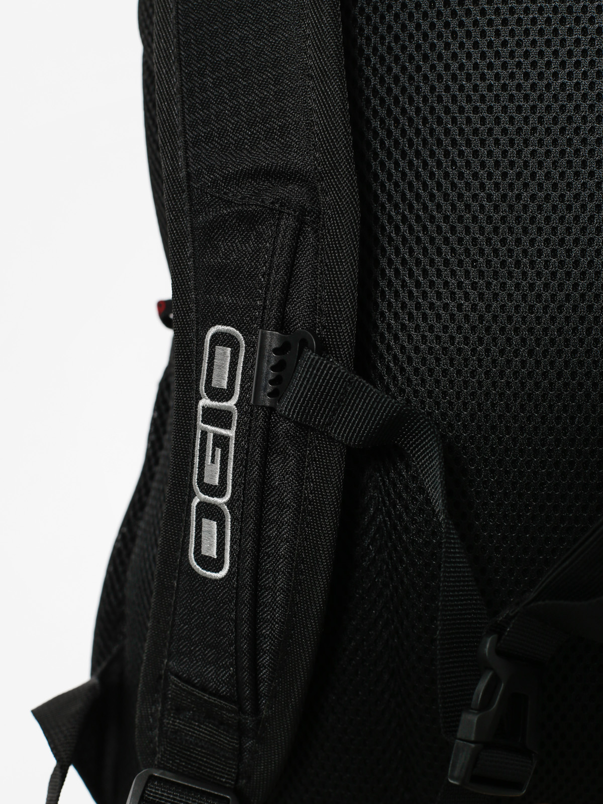 Ogio Backpack Tribune 17 (blk)