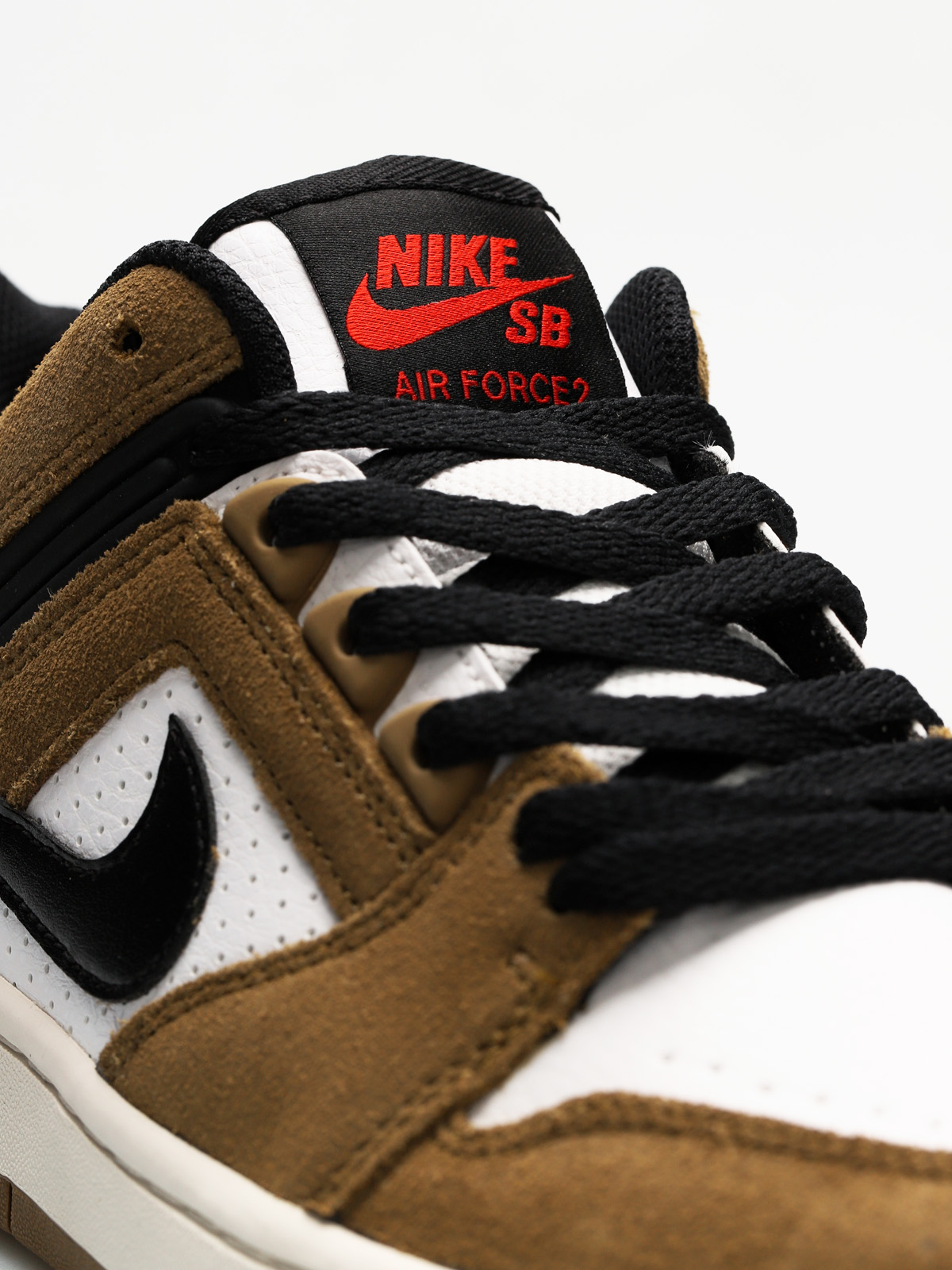 Nike SB Shoes Air Force II Low (lichen brown/black white phantom)