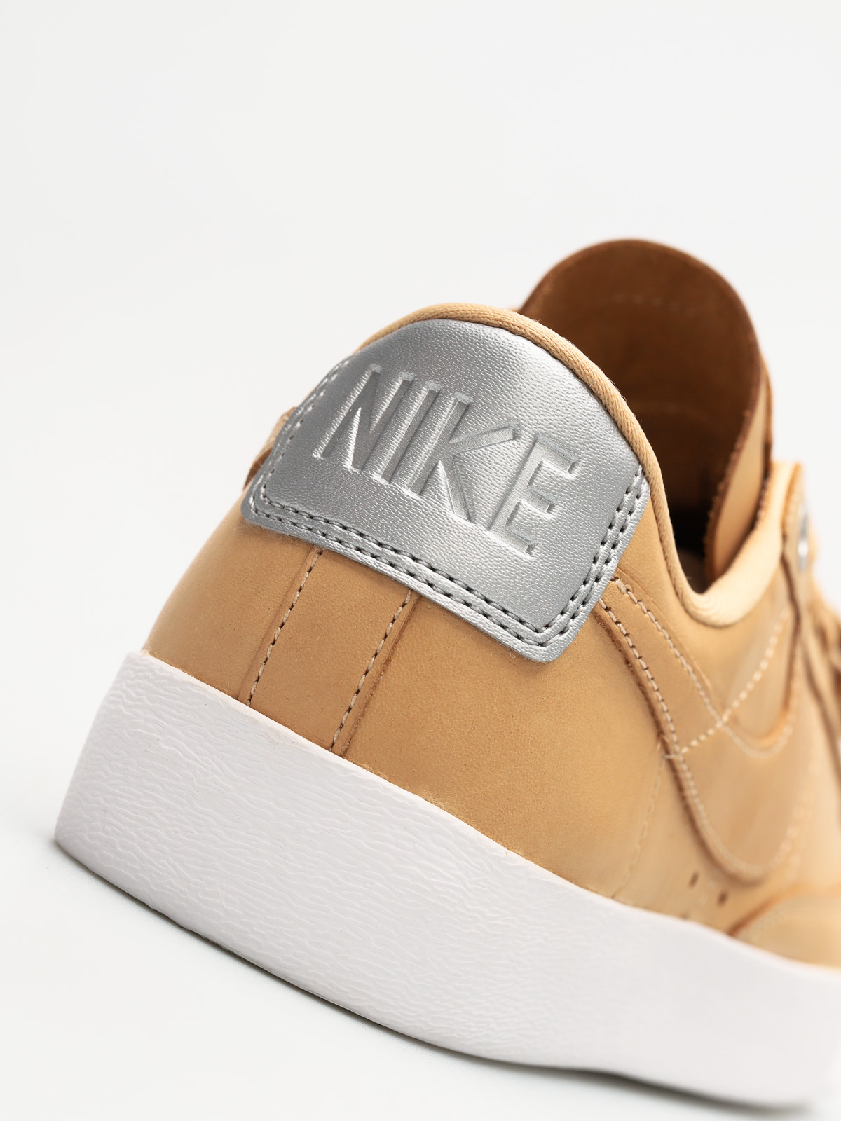 Nike Blazer Low Se Premium Shoes Wmn (vachetta tan/vachetta tan white)