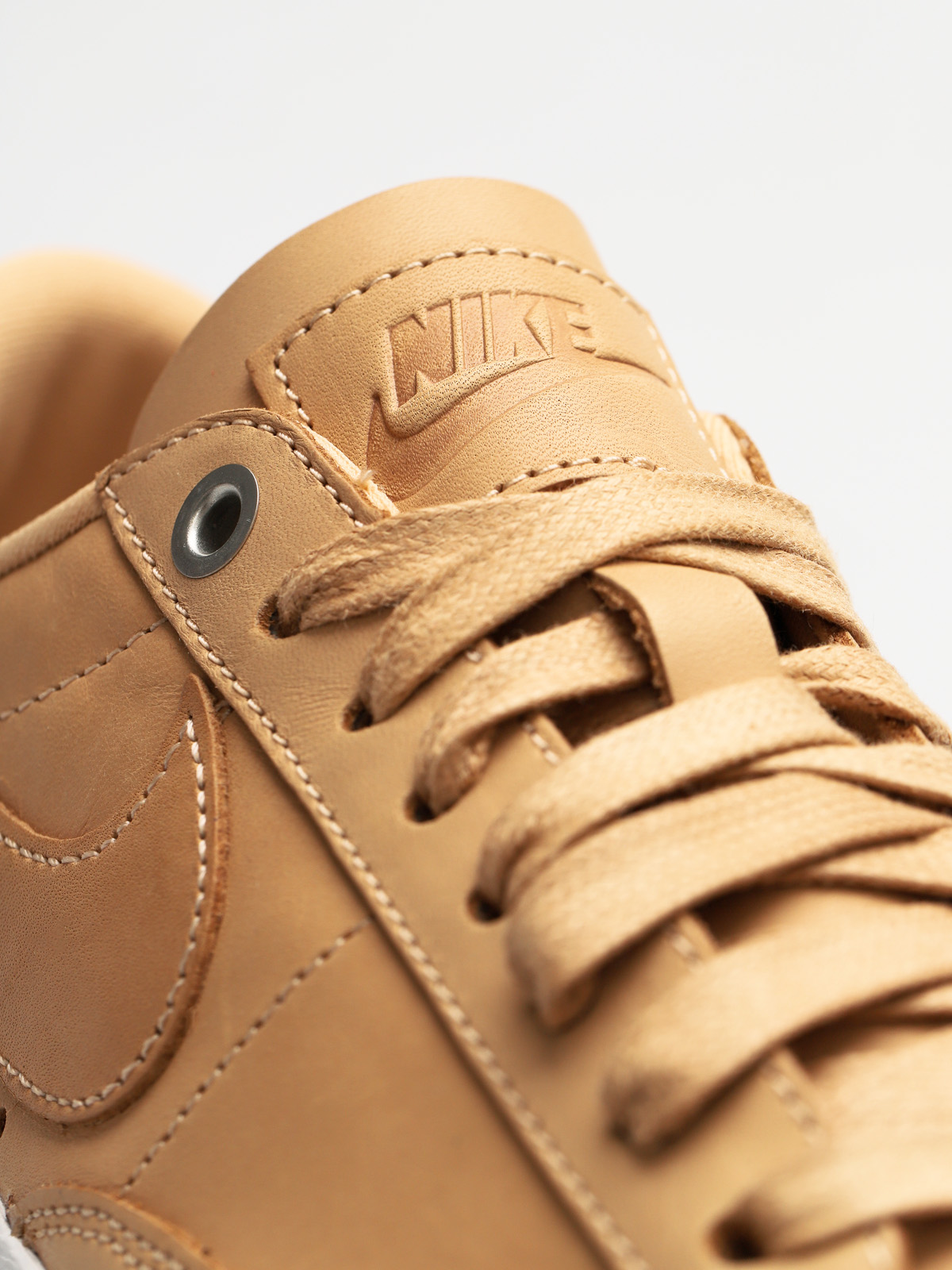 Nike Blazer Low Se Premium Shoes Wmn (vachetta tan/vachetta tan white)