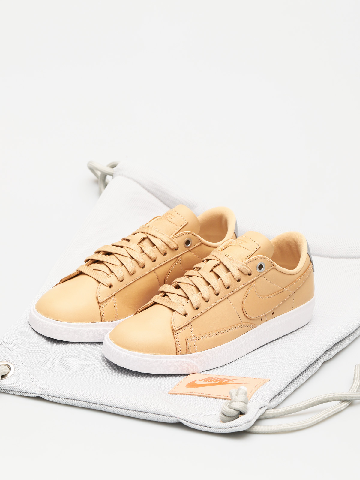 nike blazer low se premium