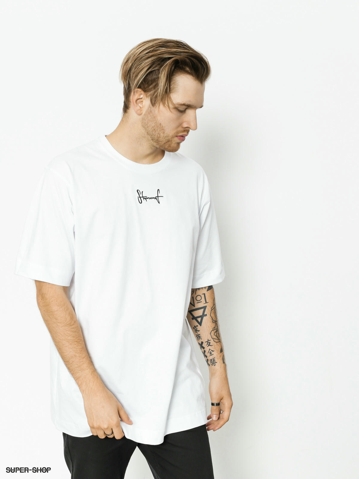 baggy t shirt