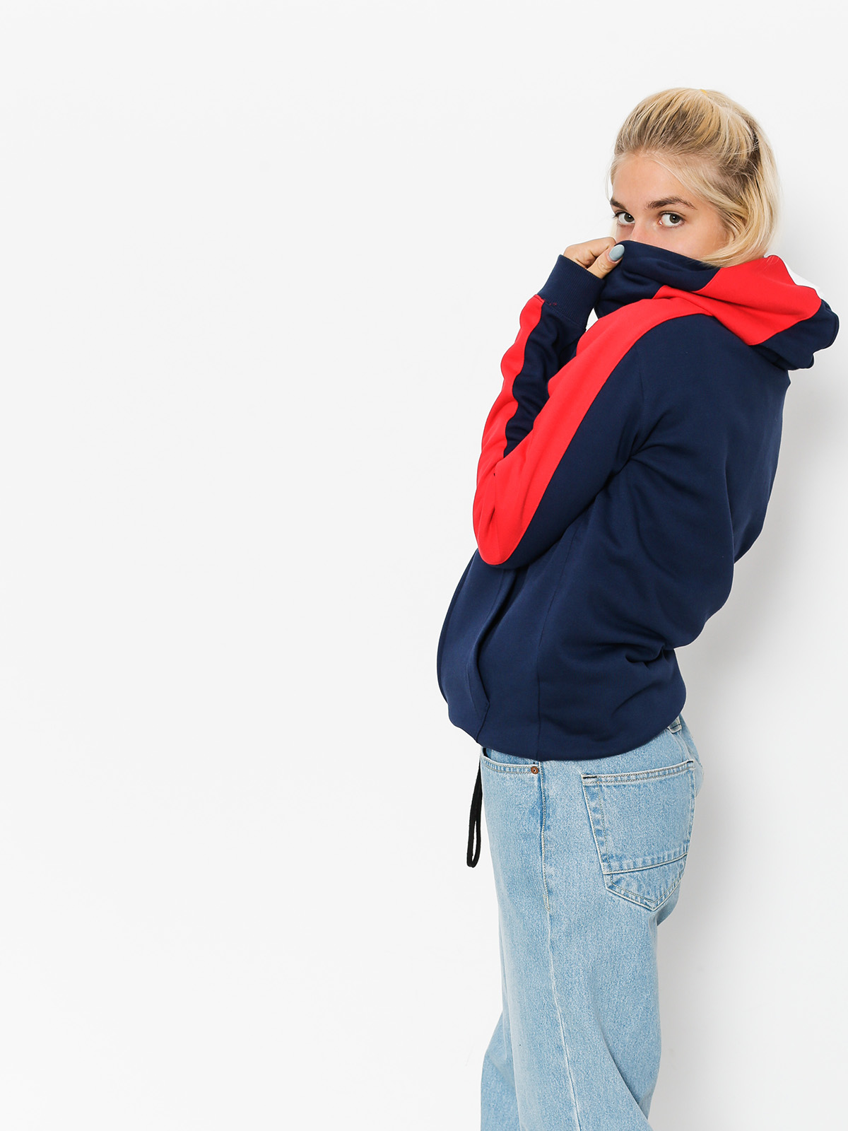 Red fila hot sale cropped hoodie