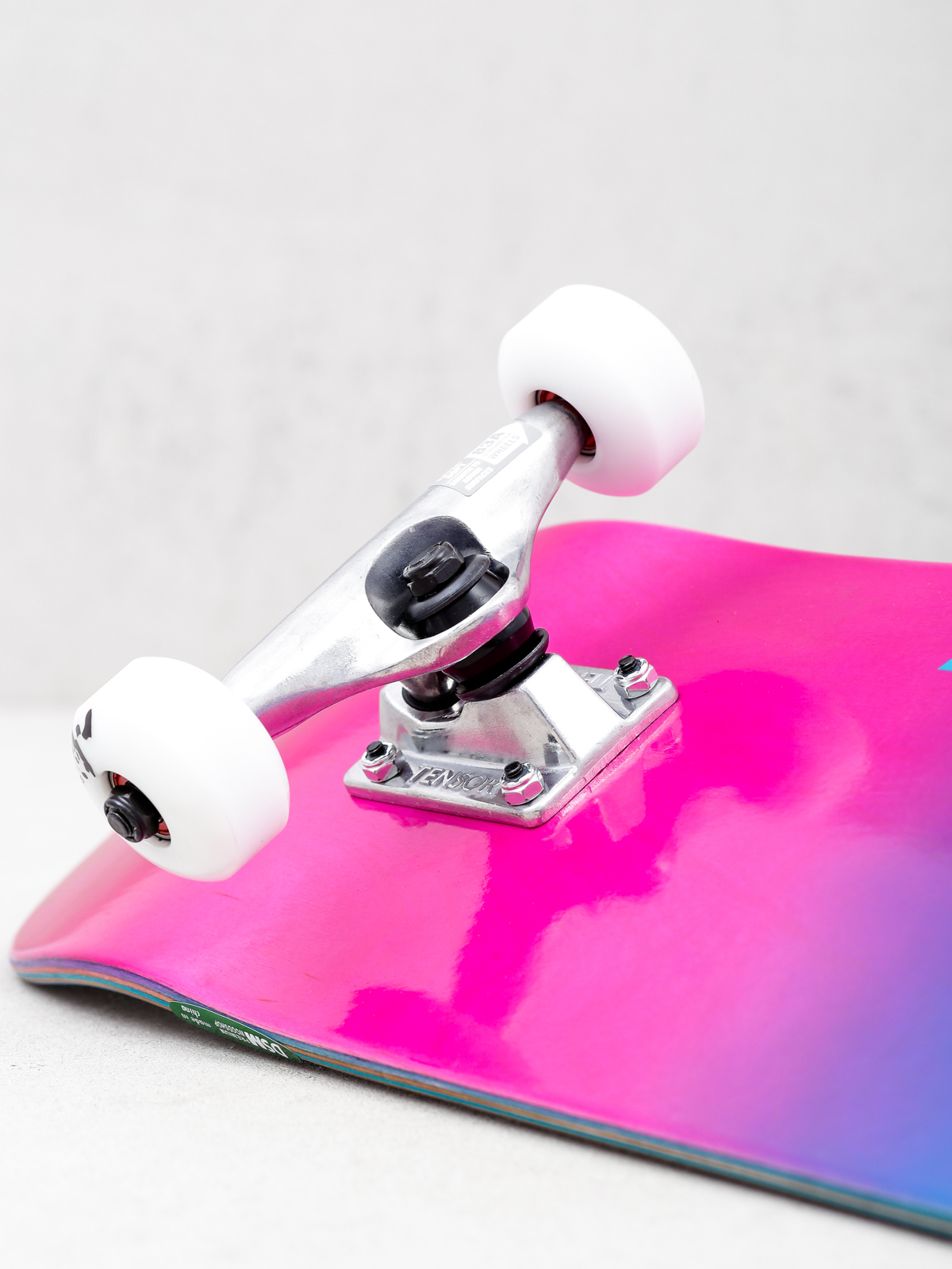 Enjoi Skateboard Faded Panda Resin (blue/pink)