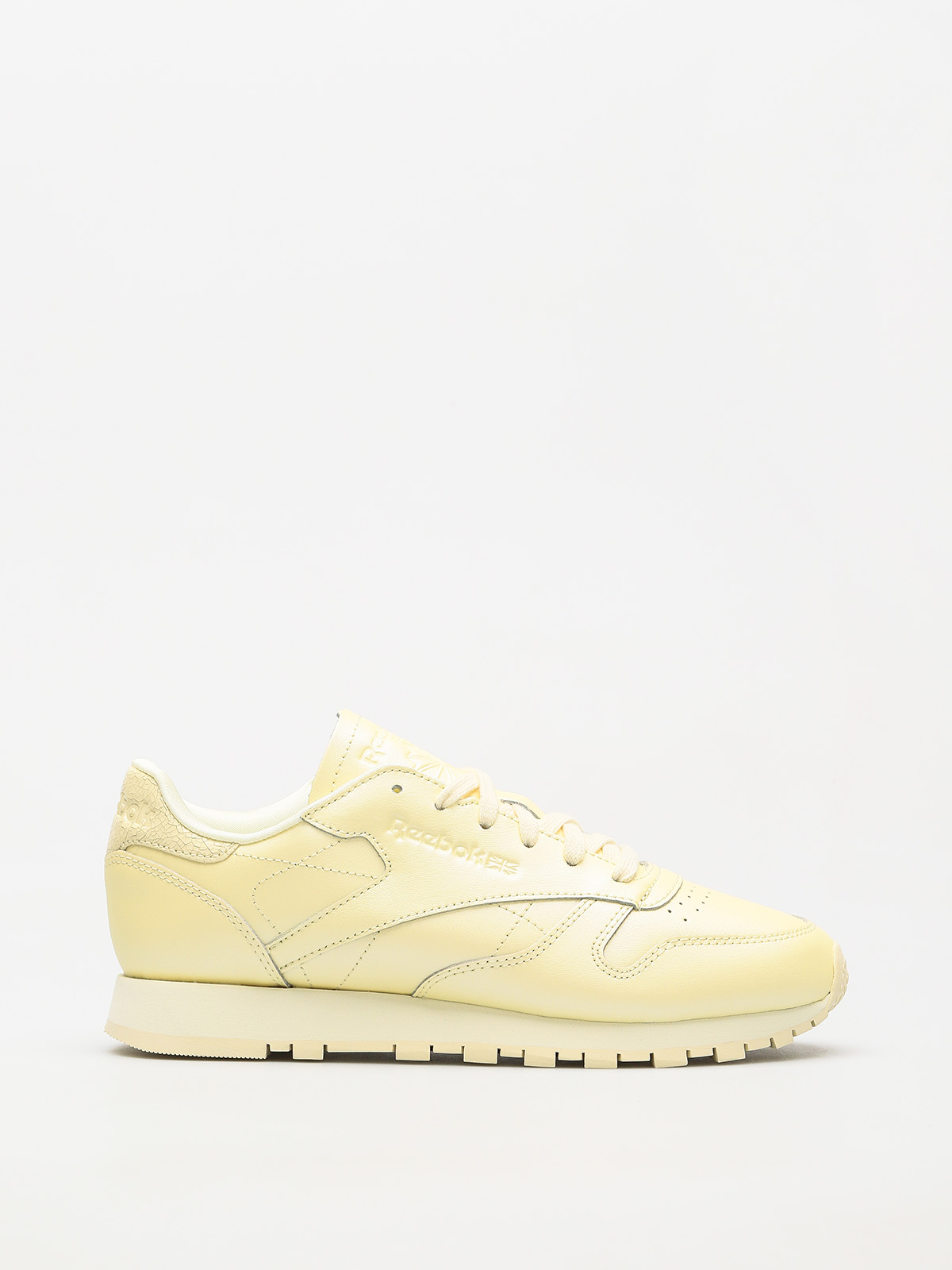 Reebok Shoes Classic Leather Wmn (mid washed yellow)