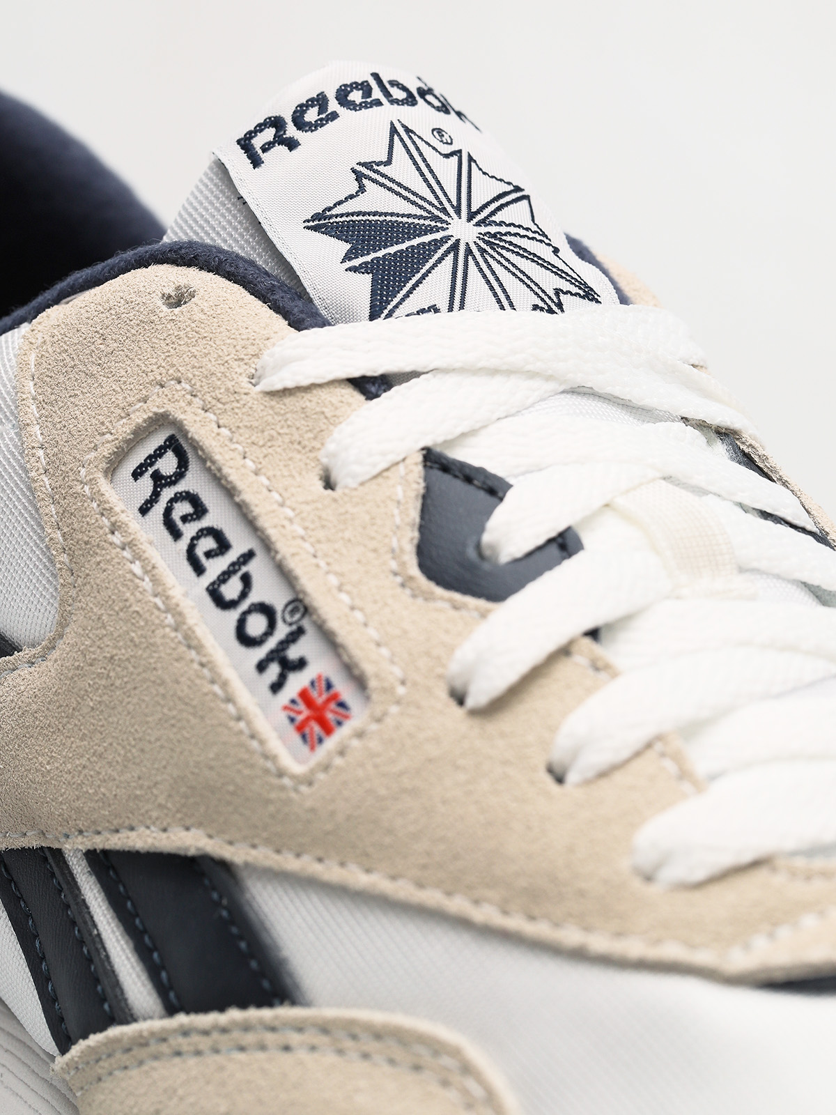 Reebok Shoes Cl Nylon R (archive white/collegiate navy)